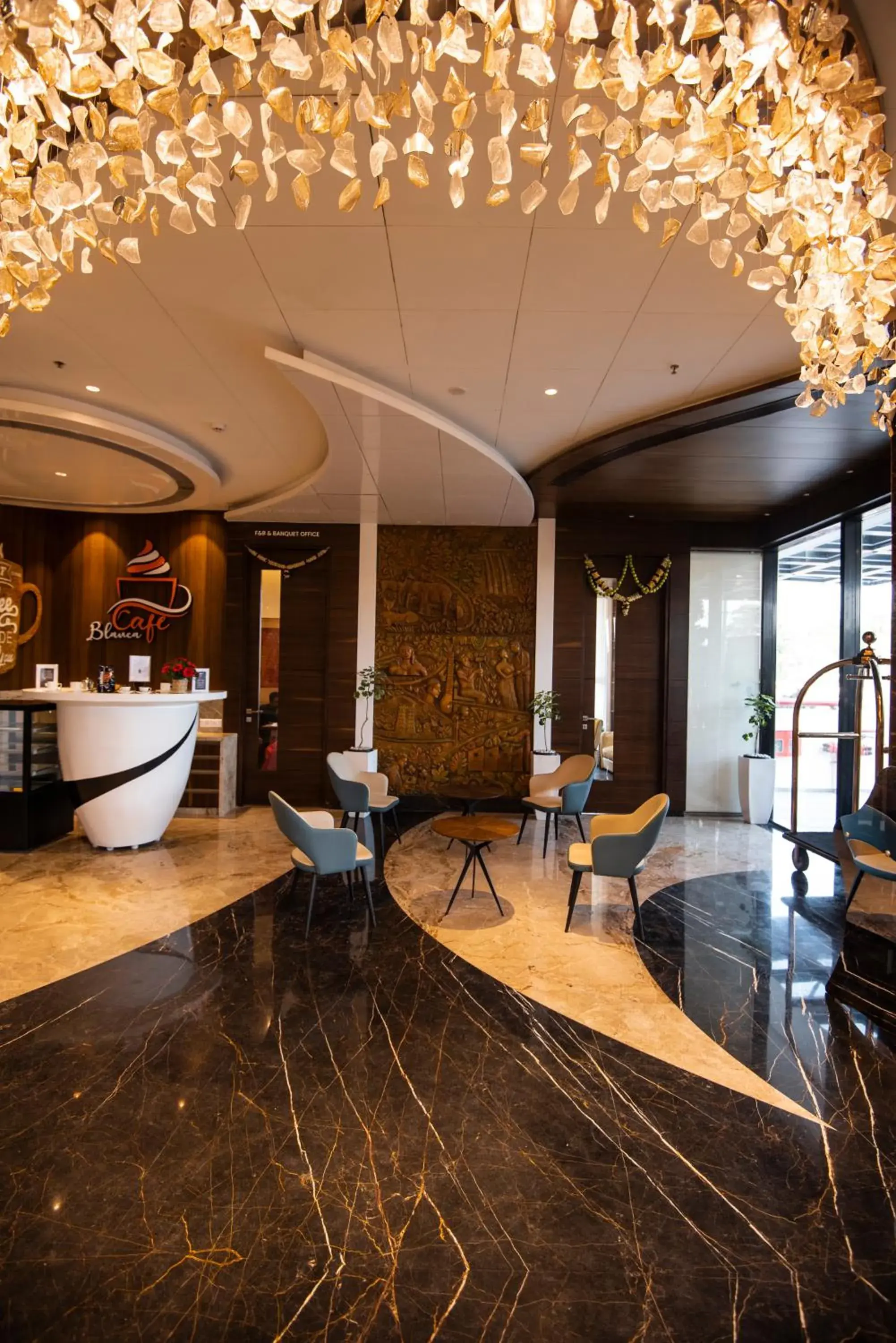 Facade/entrance in Hotel Park Elanza Coimbatore Facade/entrance in Hotel Park Elanza Coimbatore