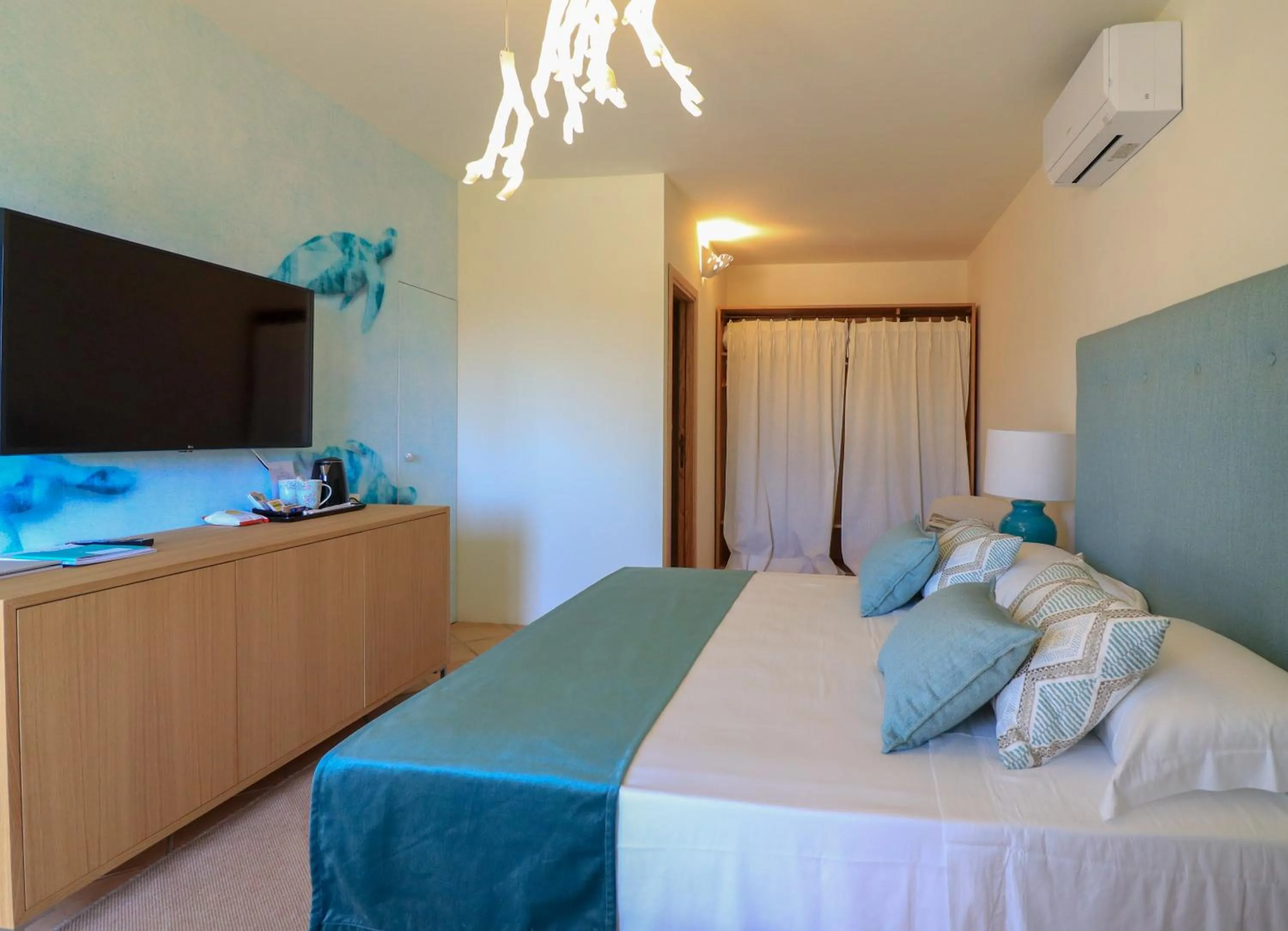 Photo of the whole room, Bed in Hotel Borgo Smeraldo