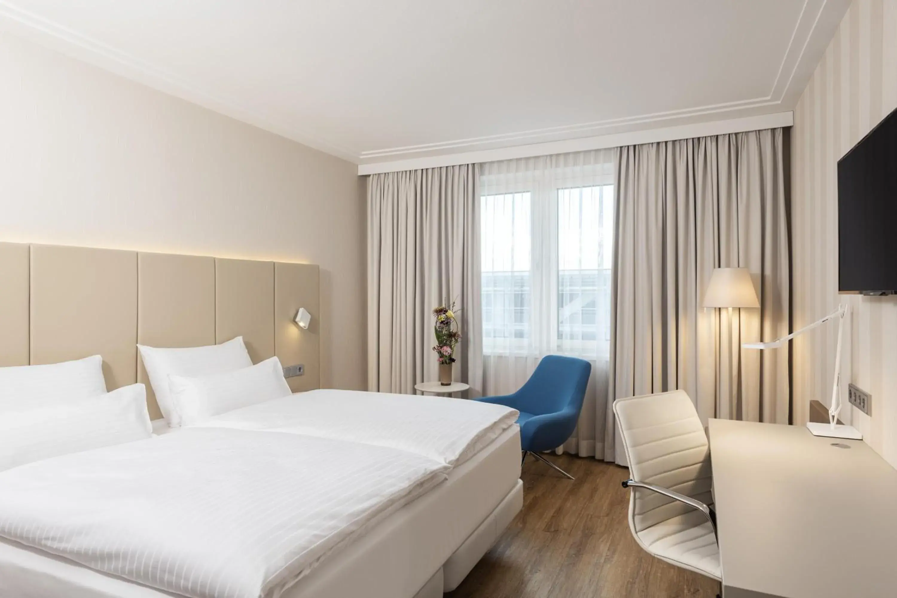 Premium Double or Twin Room in NH Vienna Airport Conference Center Premium Double or Twin Room in NH Vienna Airport Conference Center