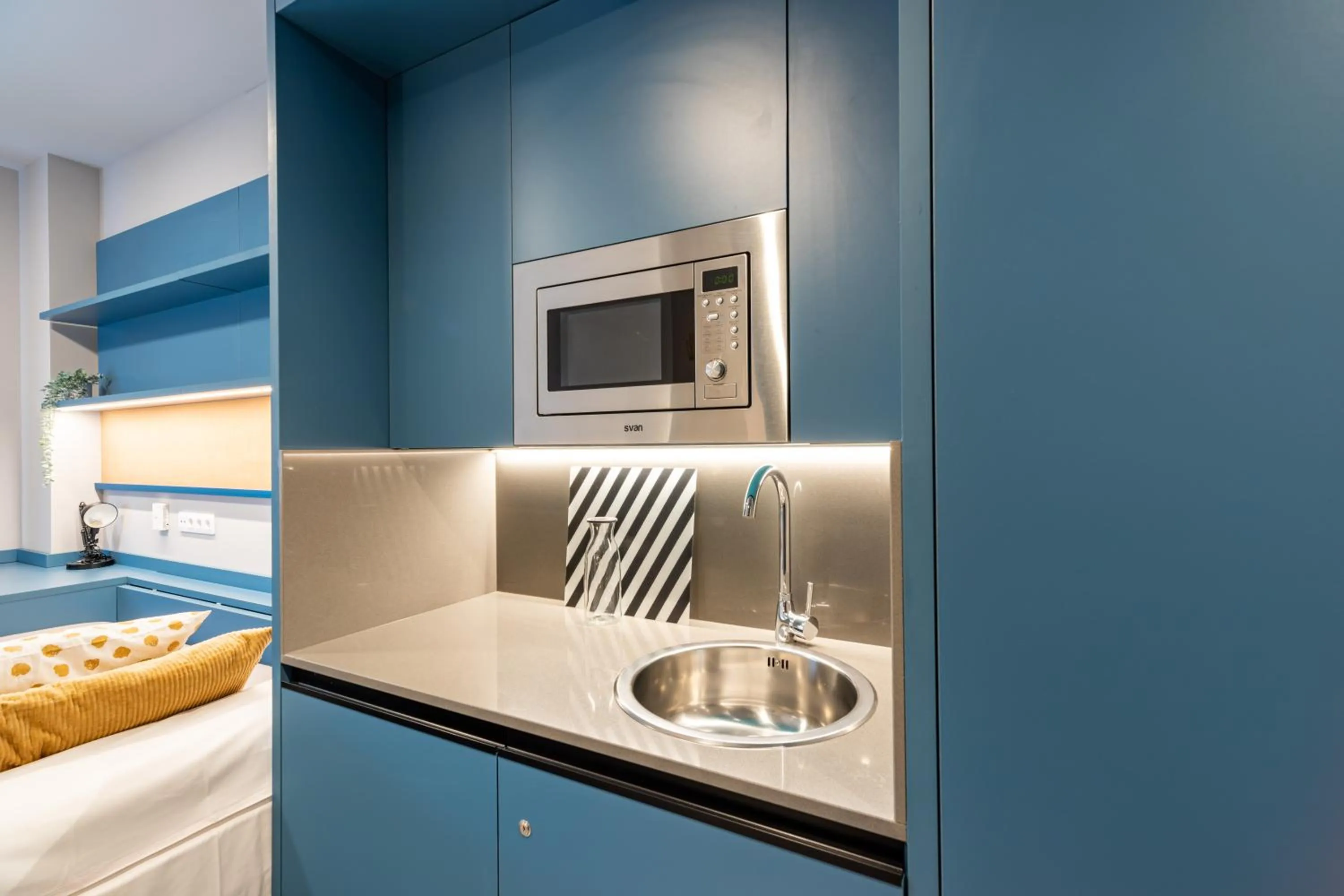 kitchen, Bed in Residencia Universitaria Resa San Mamés