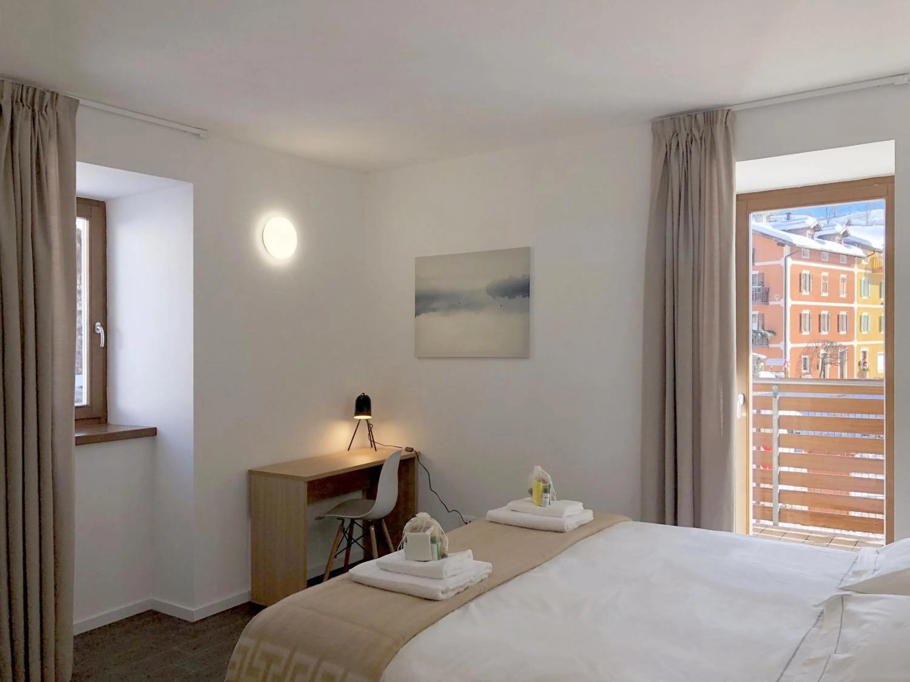 Bed in Residence Aurora