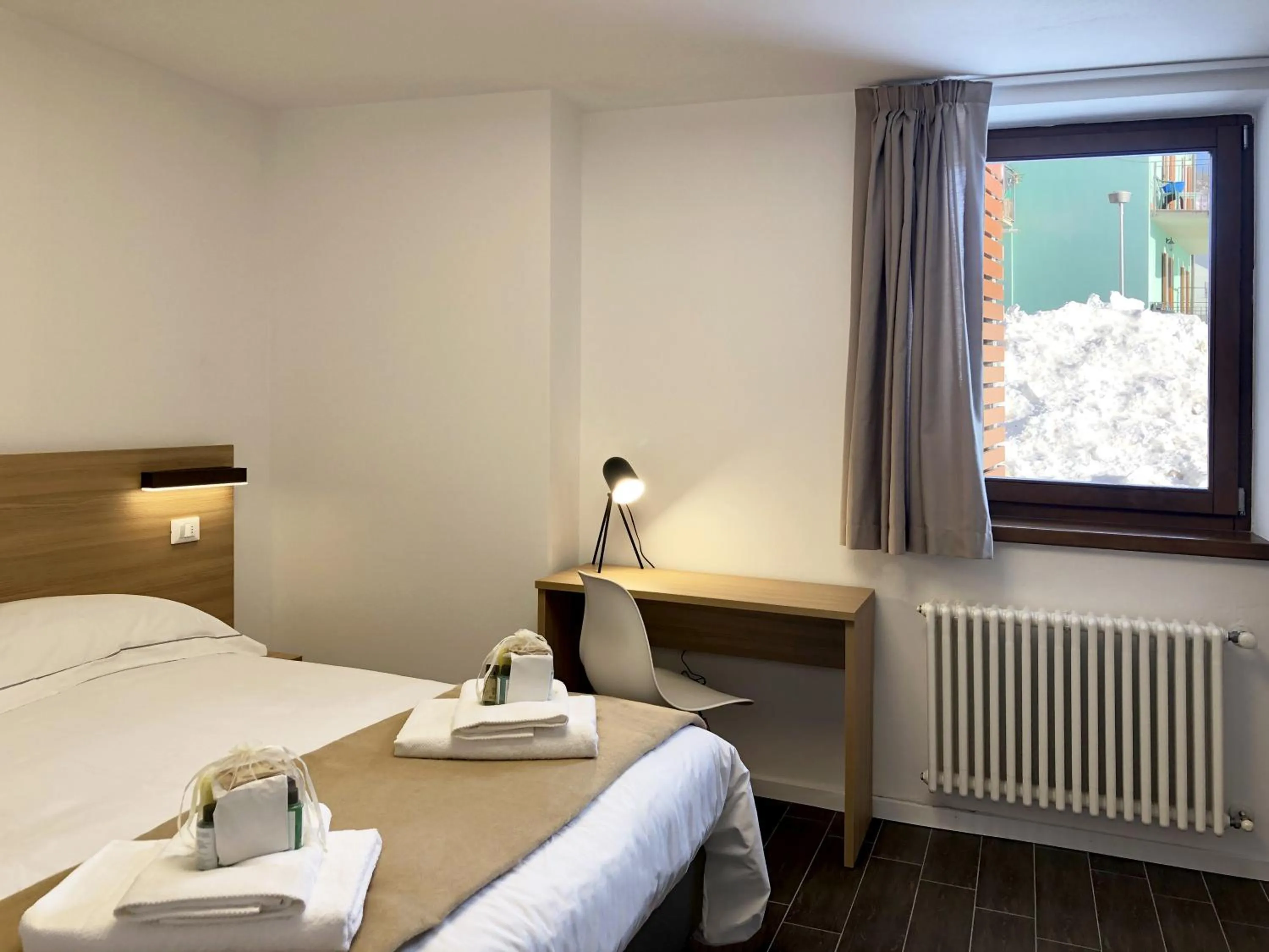 Bed in Residence Aurora