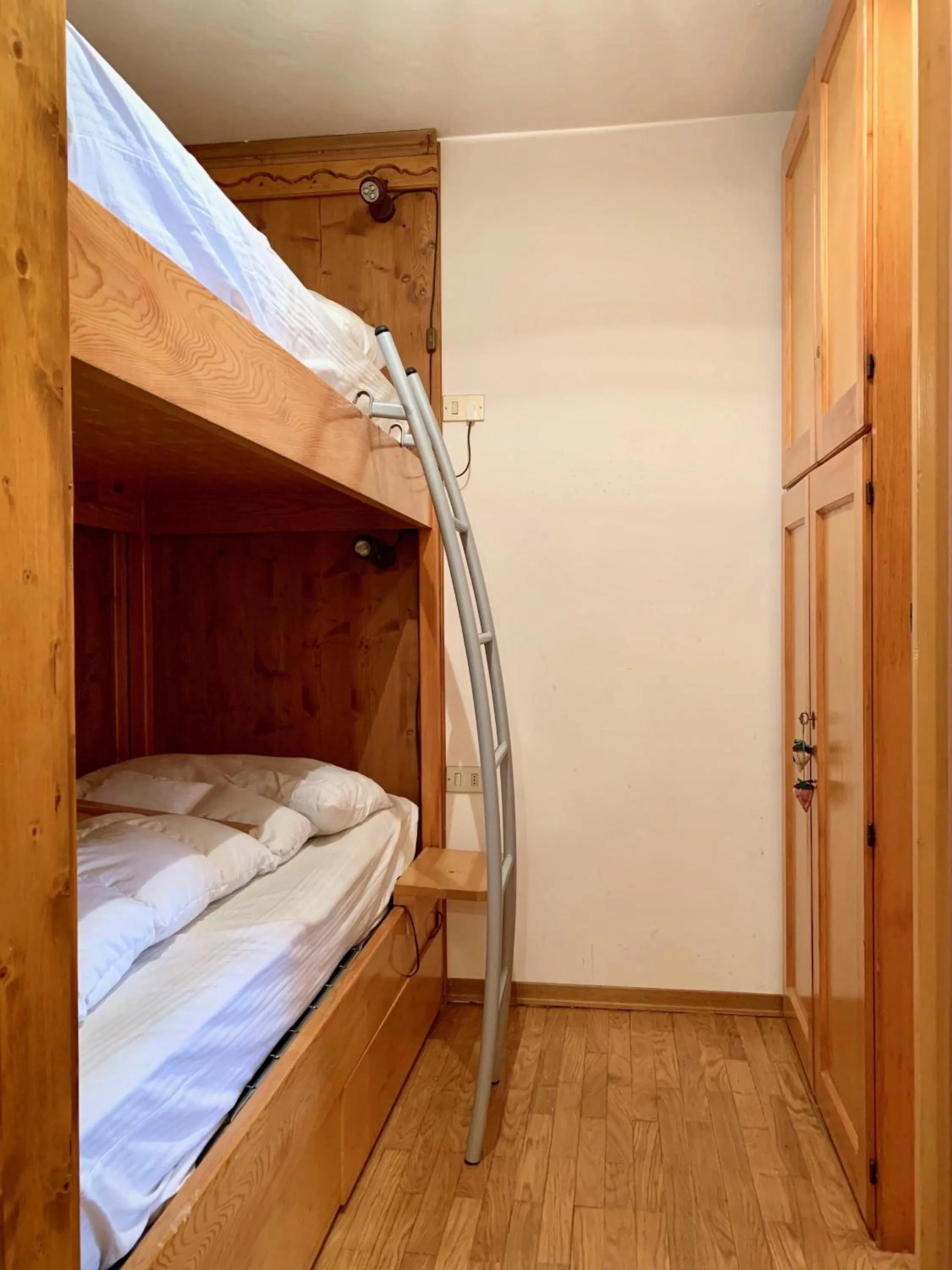 Bedroom, Bed in Trilocale Rainalter