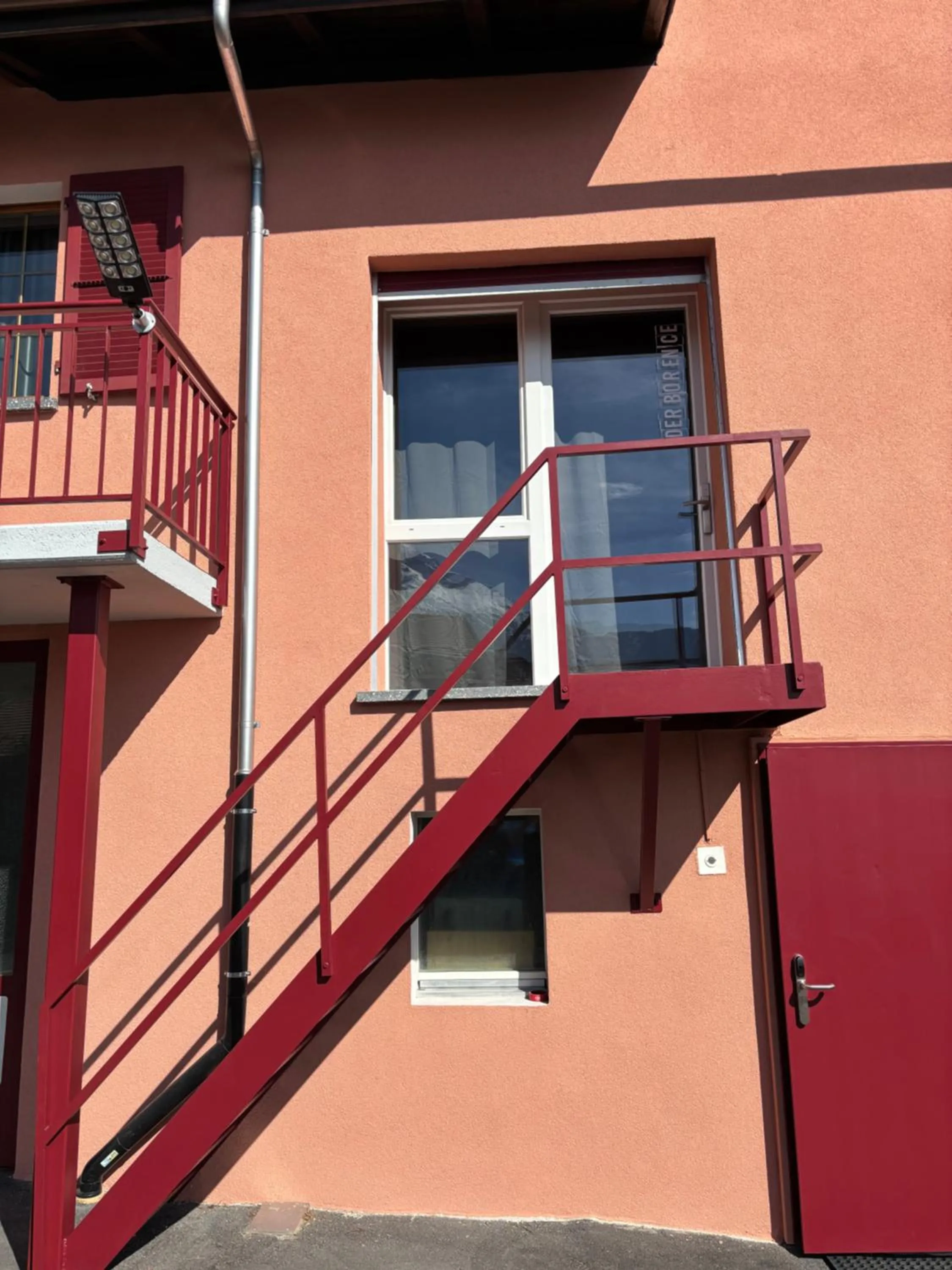 Facade/entrance in Auberge Les Rangs