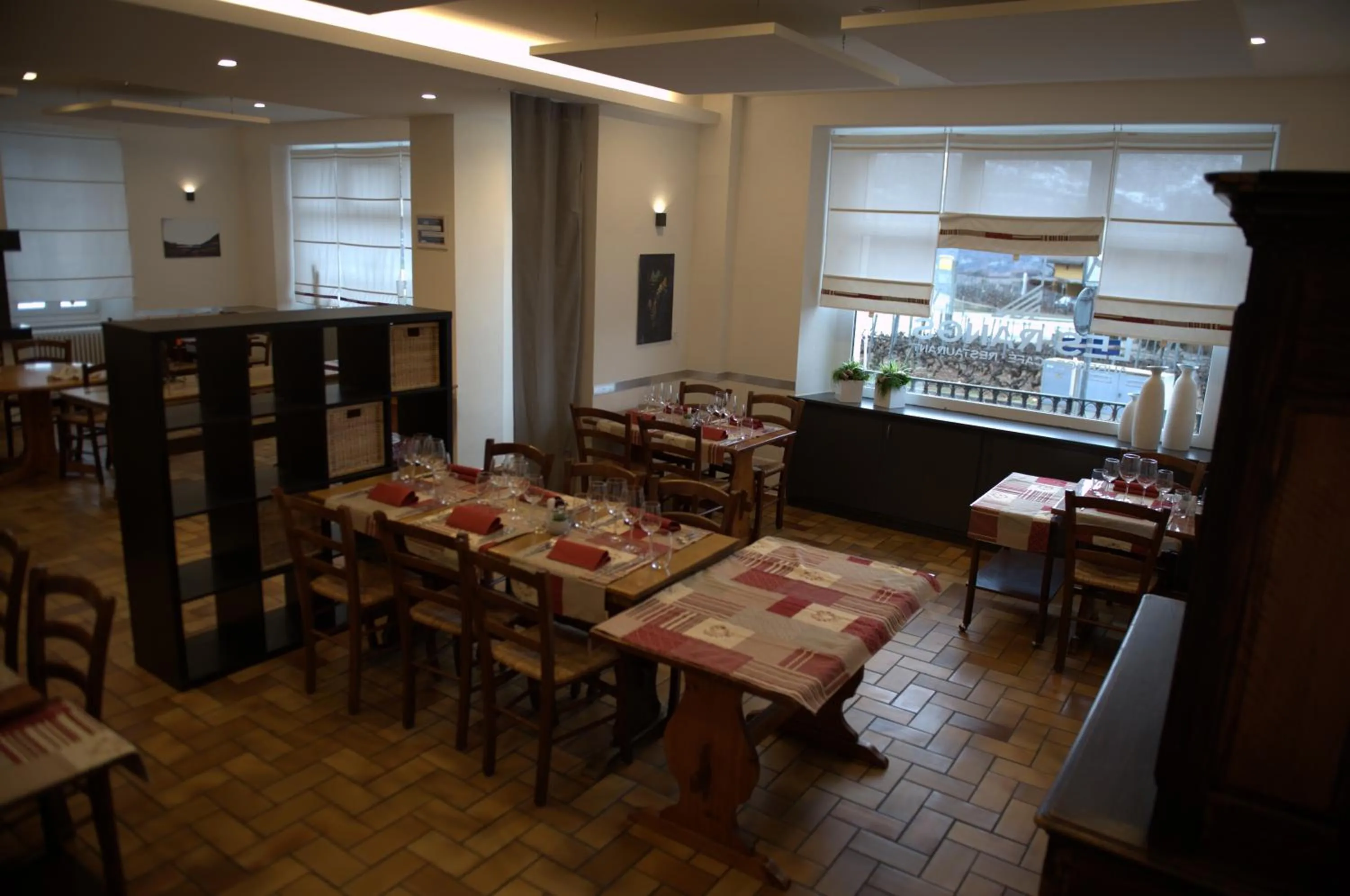 Restaurant/places to eat in Auberge Les Rangs