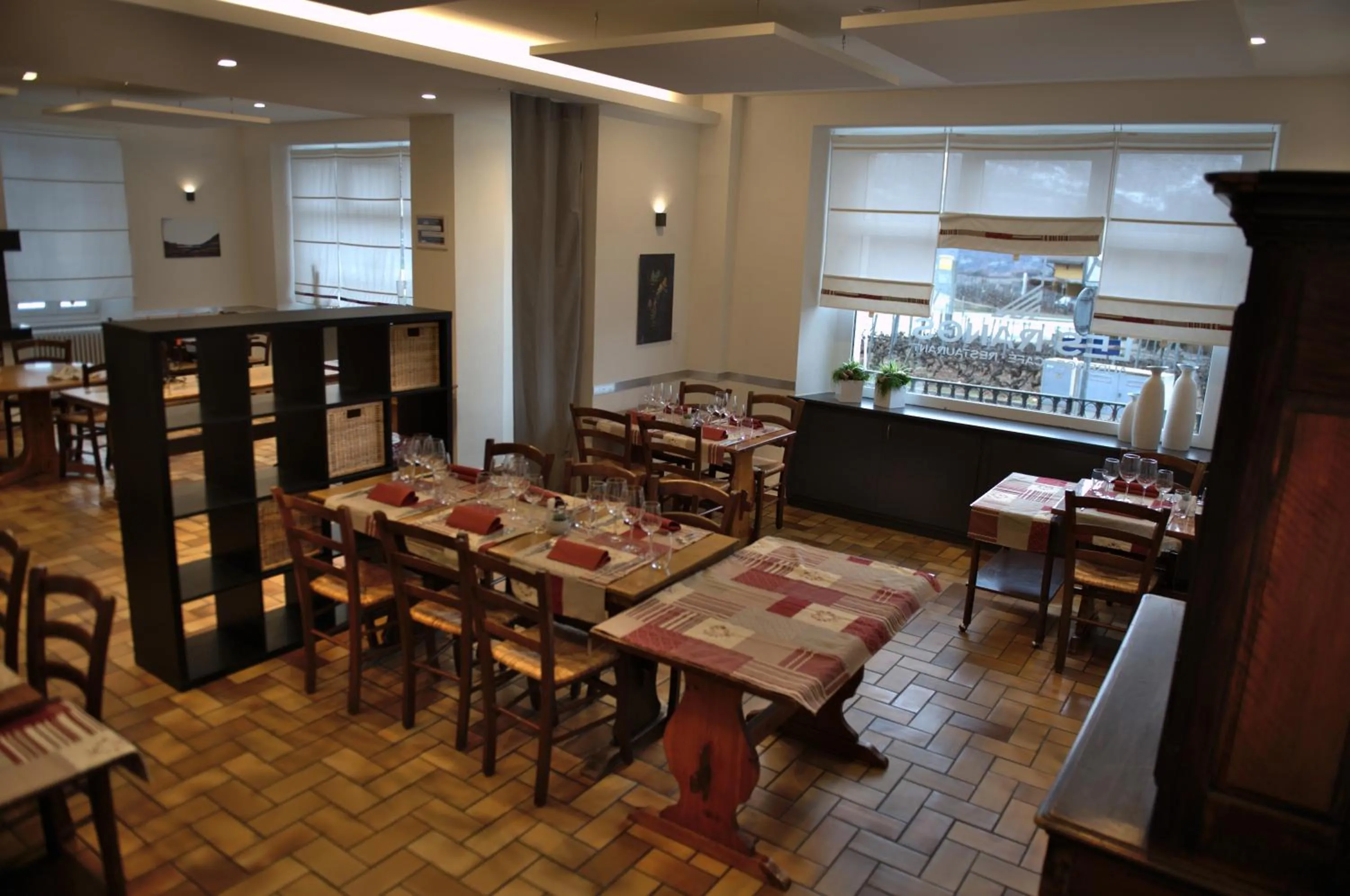 Restaurant/places to eat in Auberge Les Rangs
