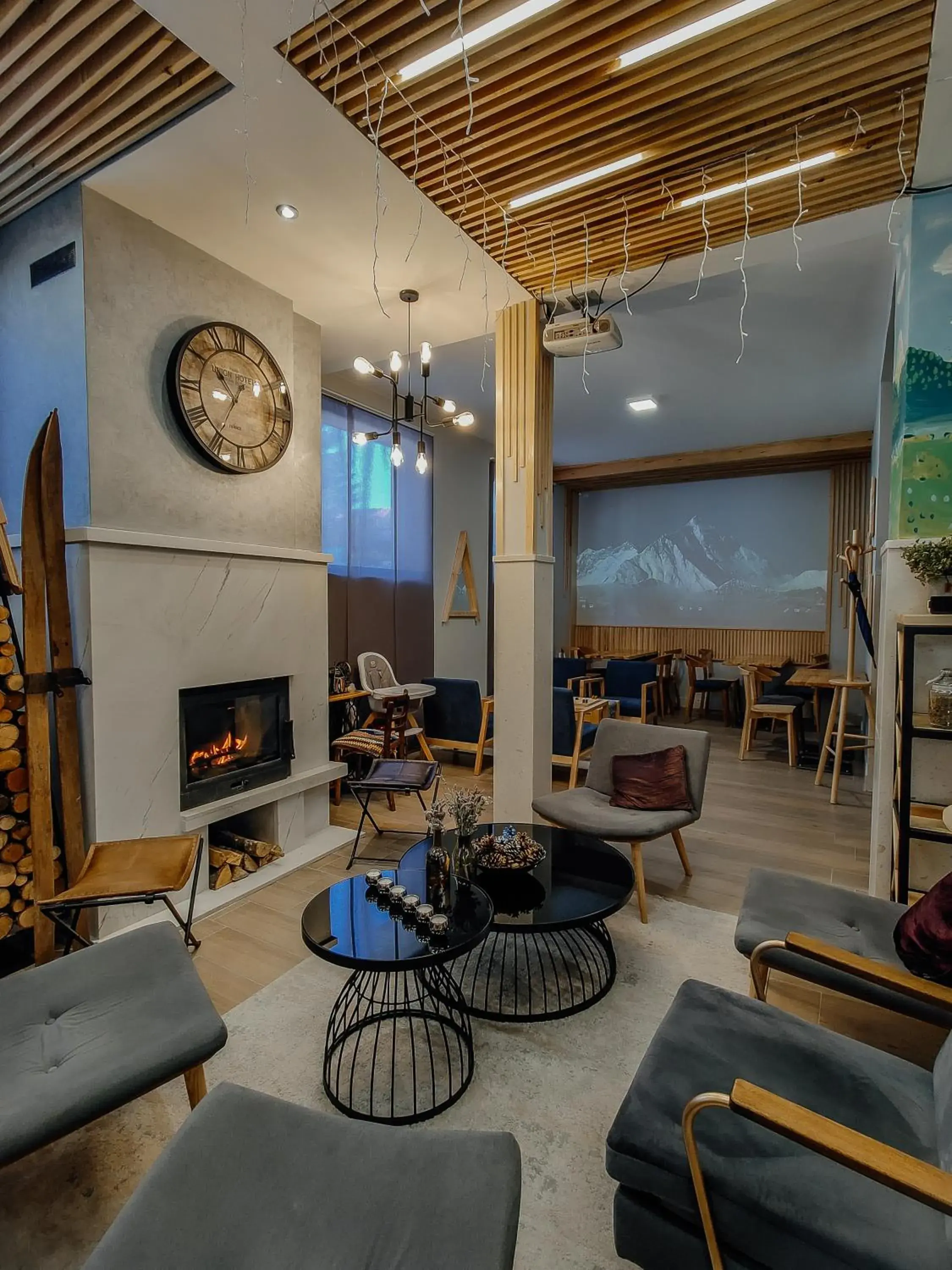 Lounge or bar in Casa di Pino EcoLodge Hotel Lounge or bar in Casa di Pino EcoLodge Hotel