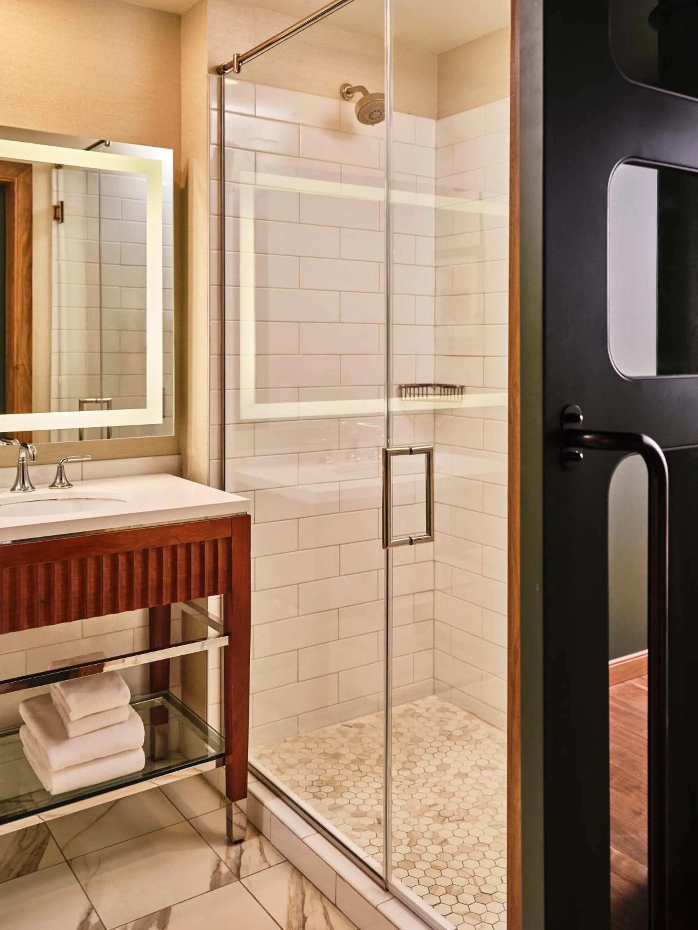 Bathroom, Bed in The Crawford Hotel