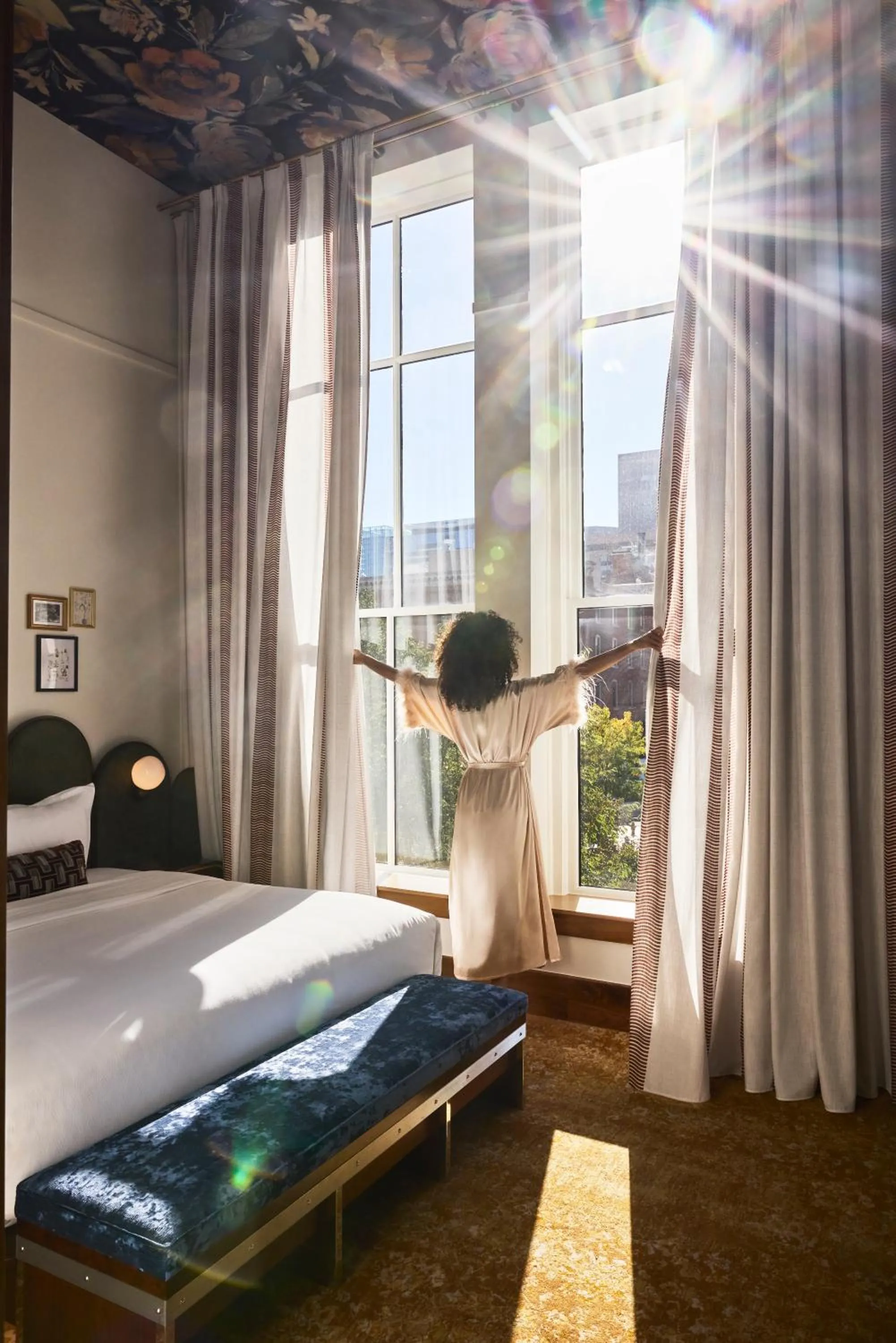 Bedroom, Bed in The Crawford Hotel