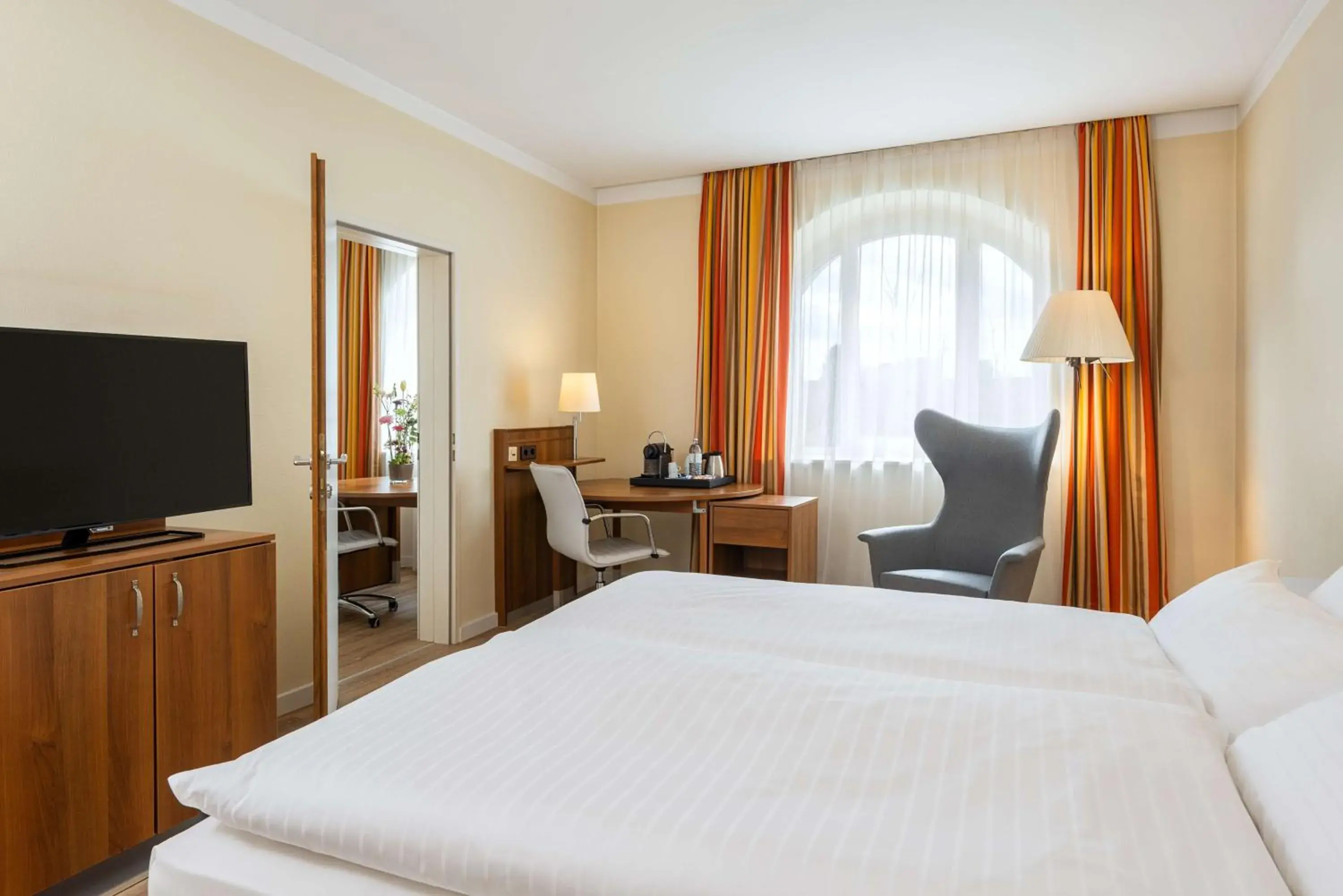 Bedroom, Bed in NH Wien Belvedere Bedroom, Bed in NH Wien Belvedere