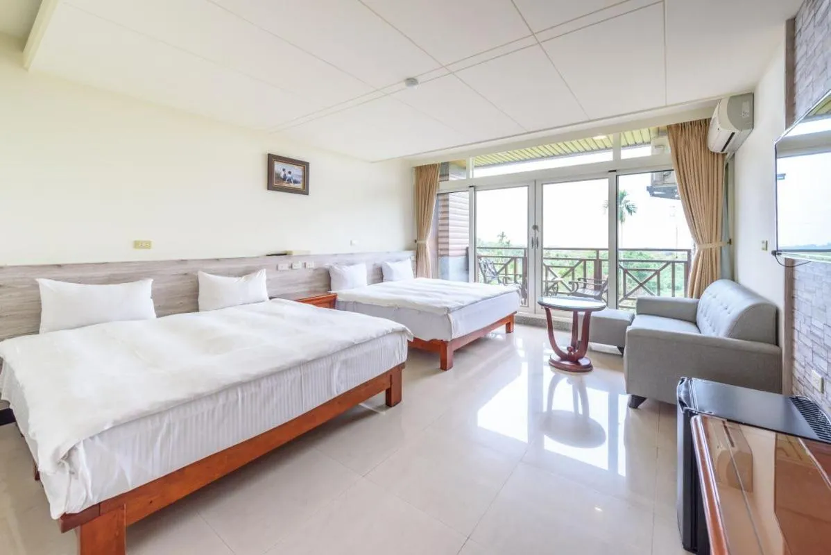 Quadruple Room with Balcony in Yunlin Gukeng Da-Hu Villa B&B