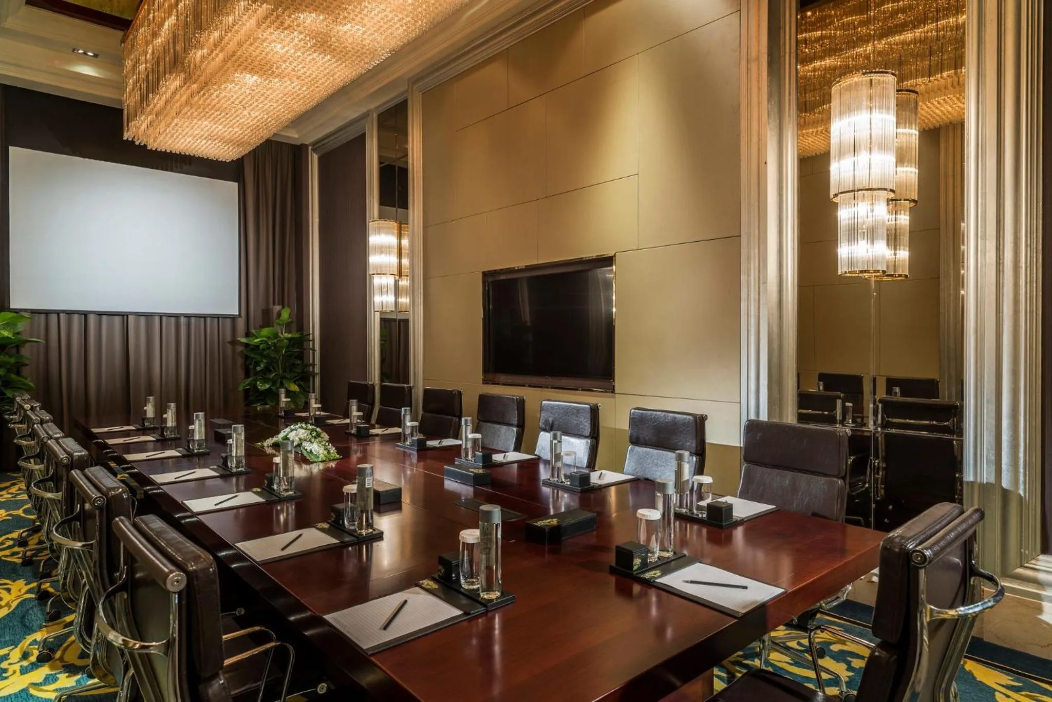 Meeting/conference room in InterContinental Chengdu Global Center by IHG