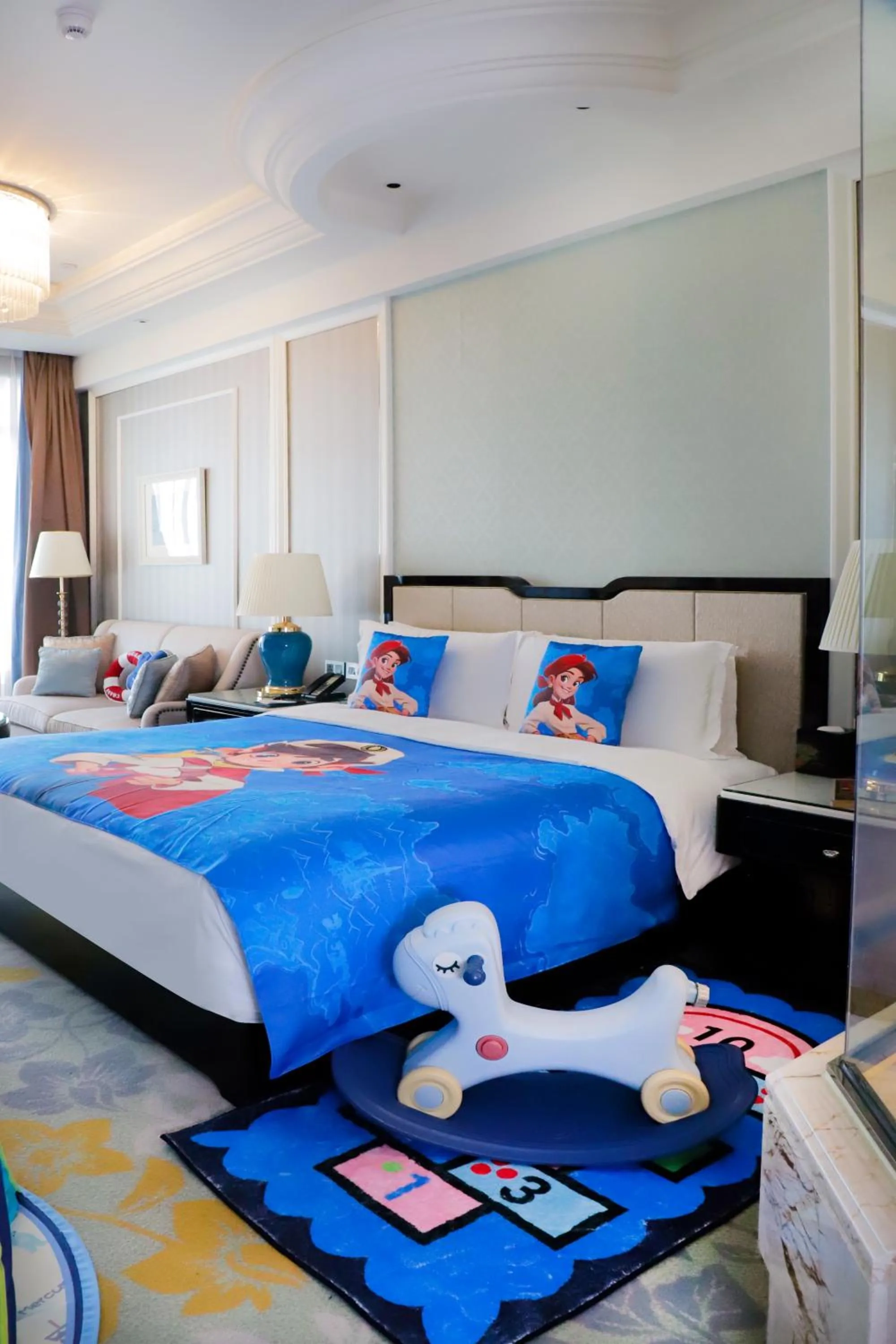 Bed in InterContinental Chengdu Global Center by IHG