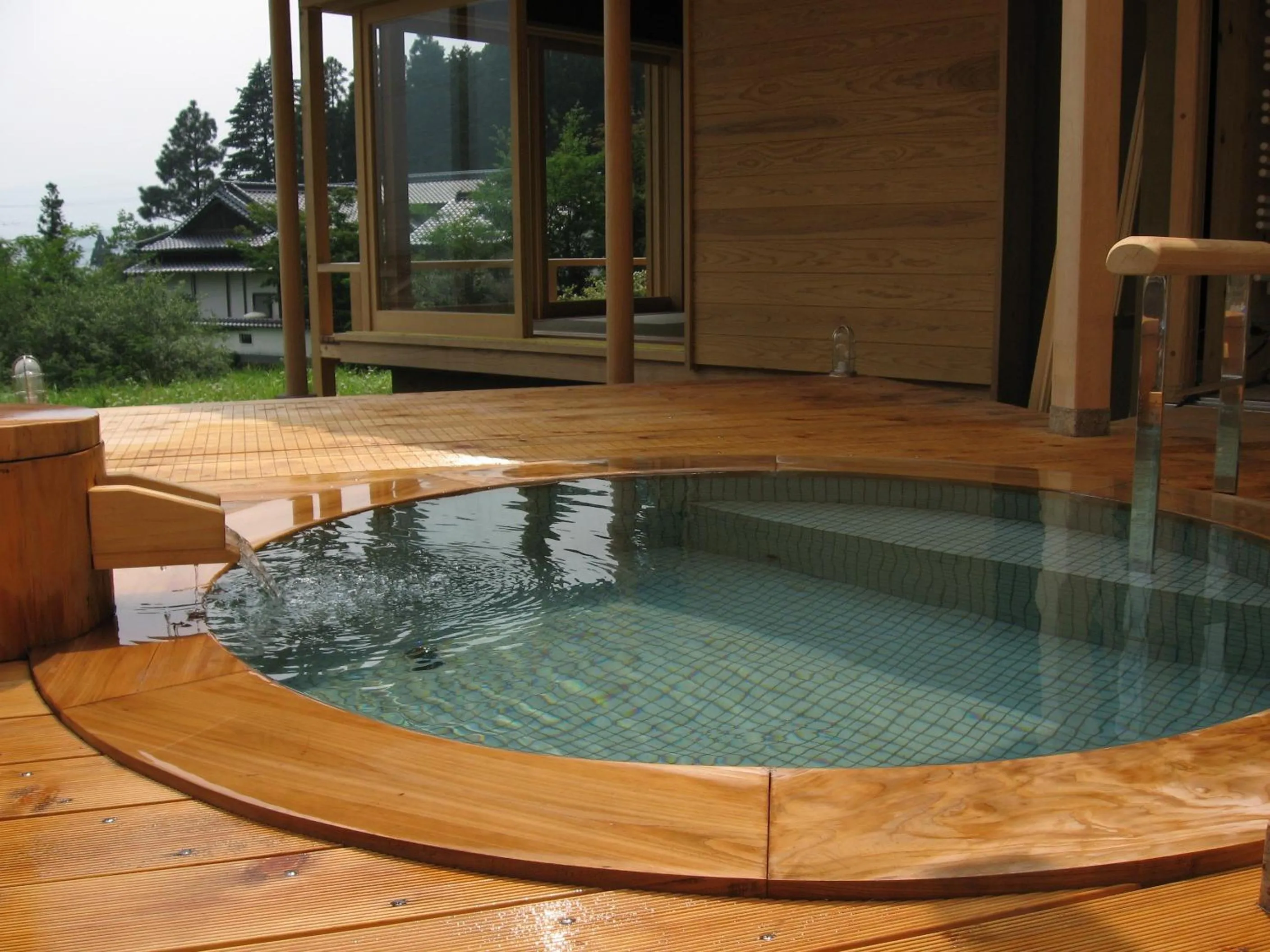 Hot Spring Bath in Yufuin Hoteiya