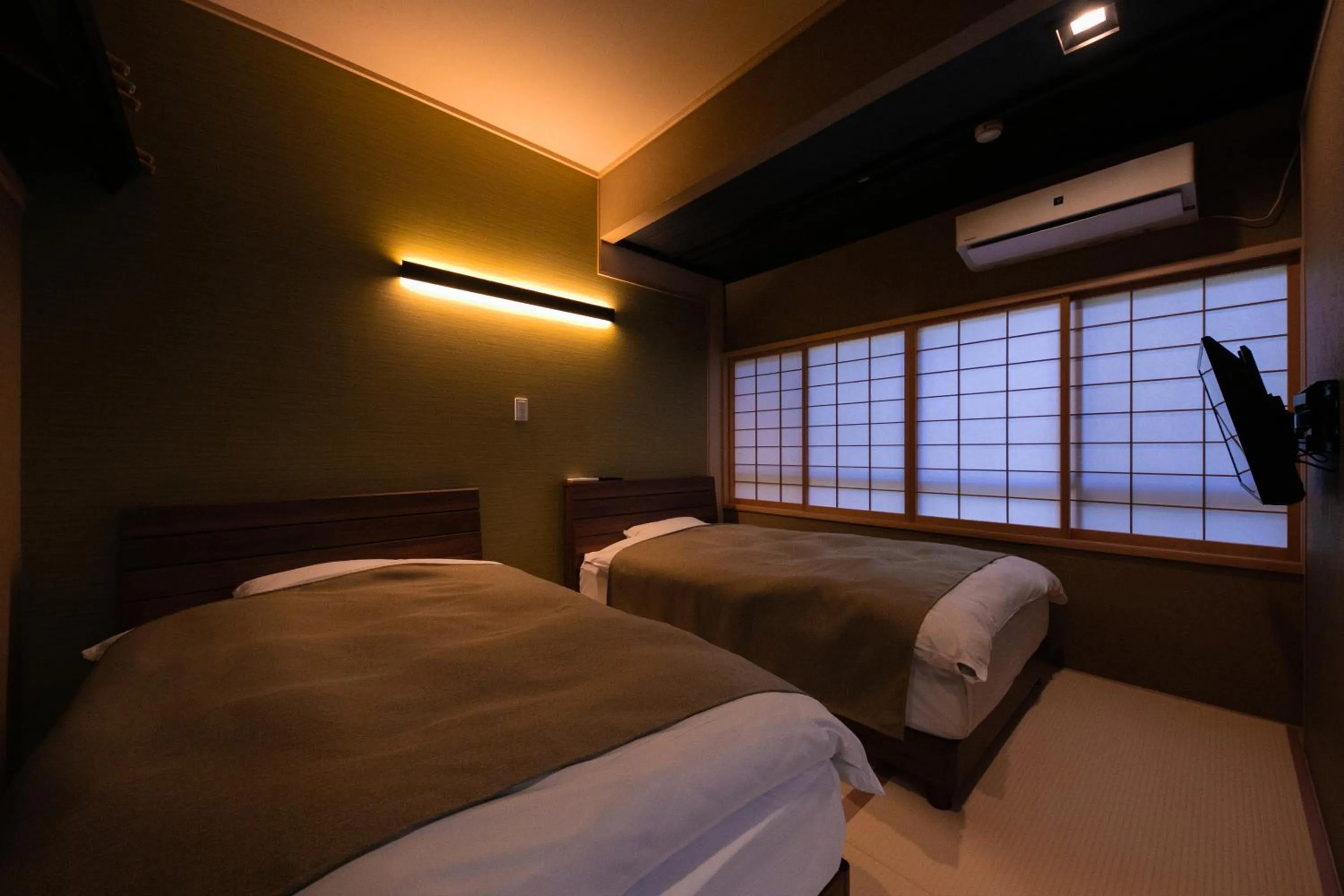 Photo of the whole room, Bed in Yufuin Hoteiya
