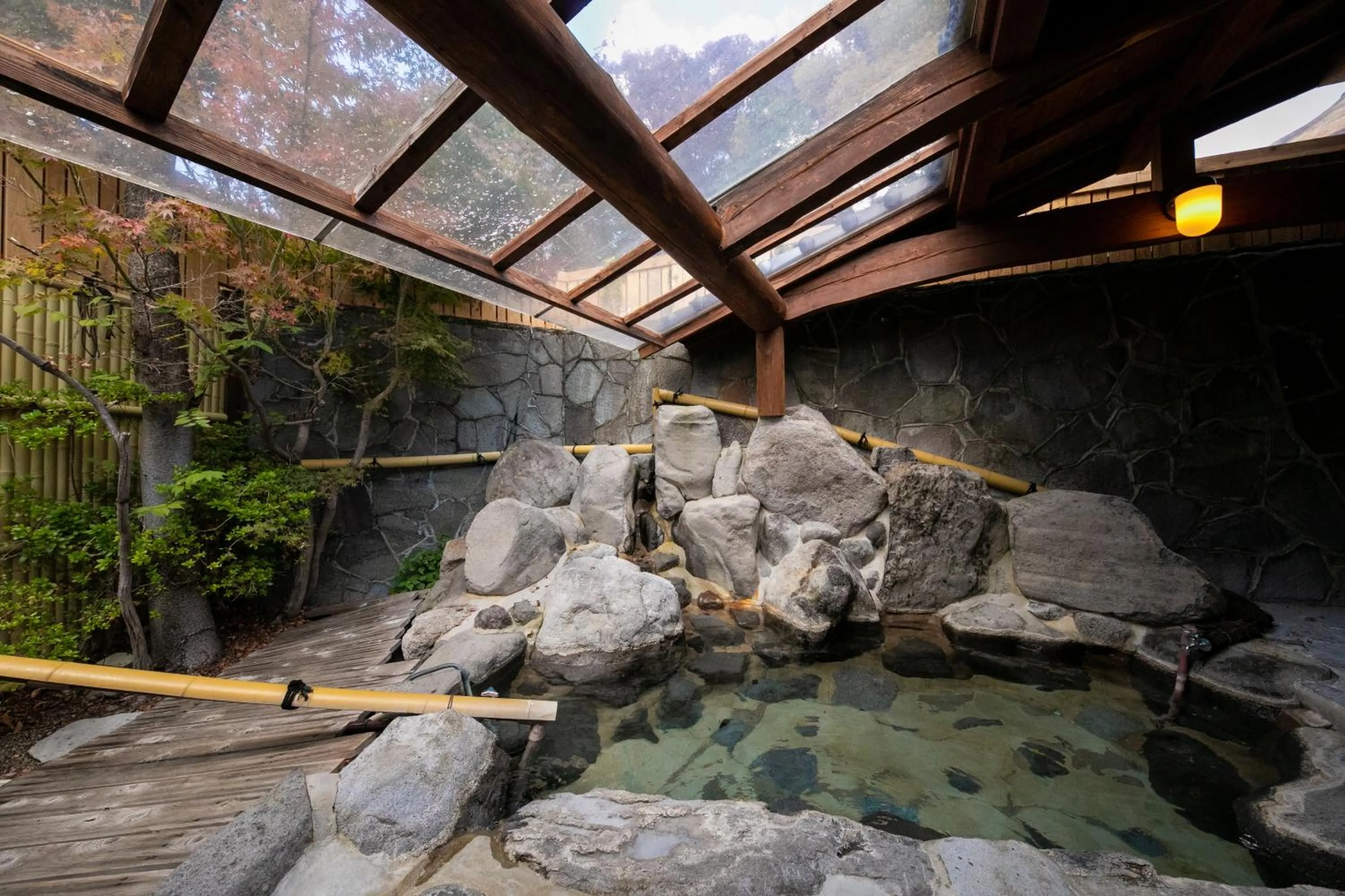 Photo of the whole room in Yufuin Hoteiya