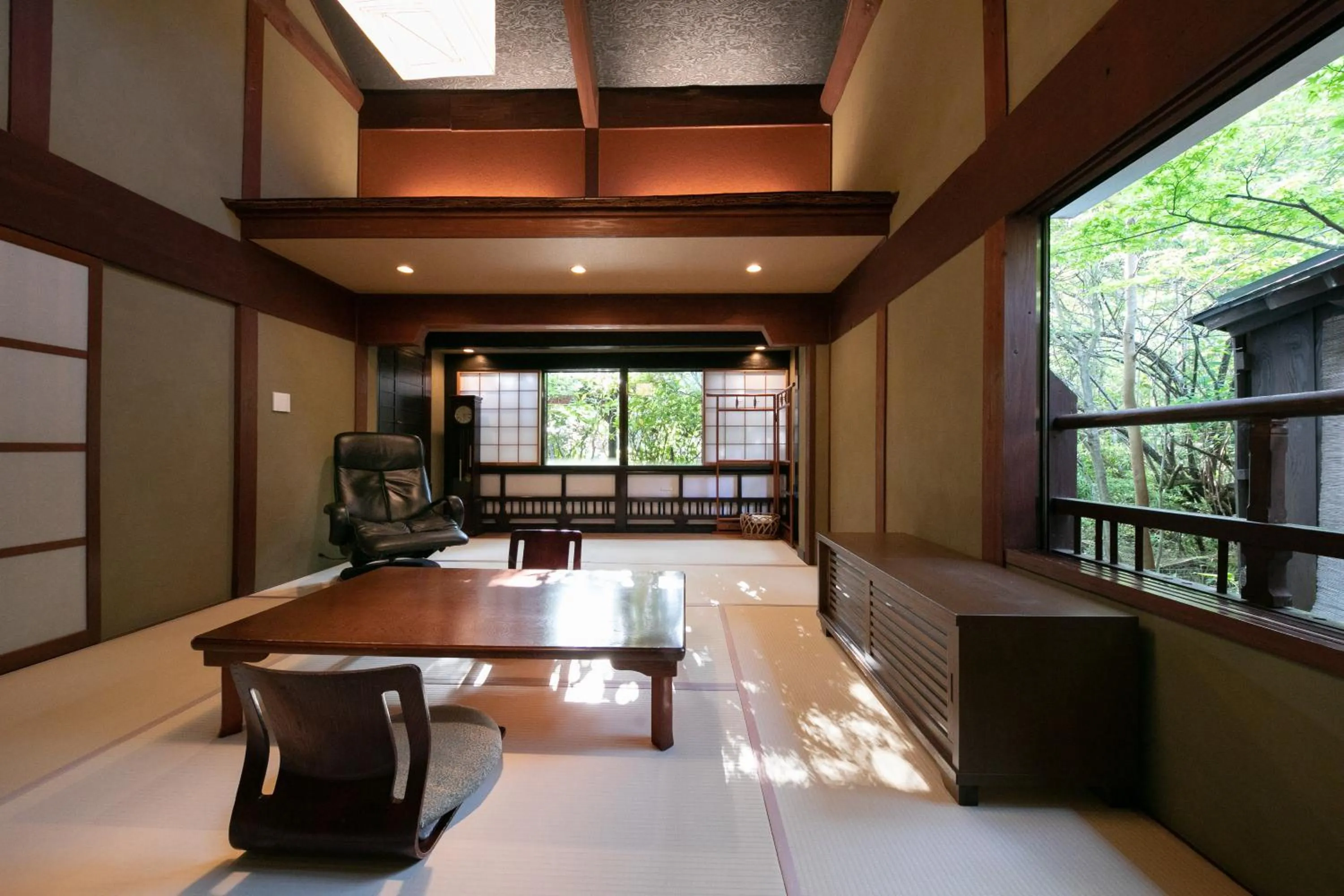 Photo of the whole room in Yufuin Hoteiya