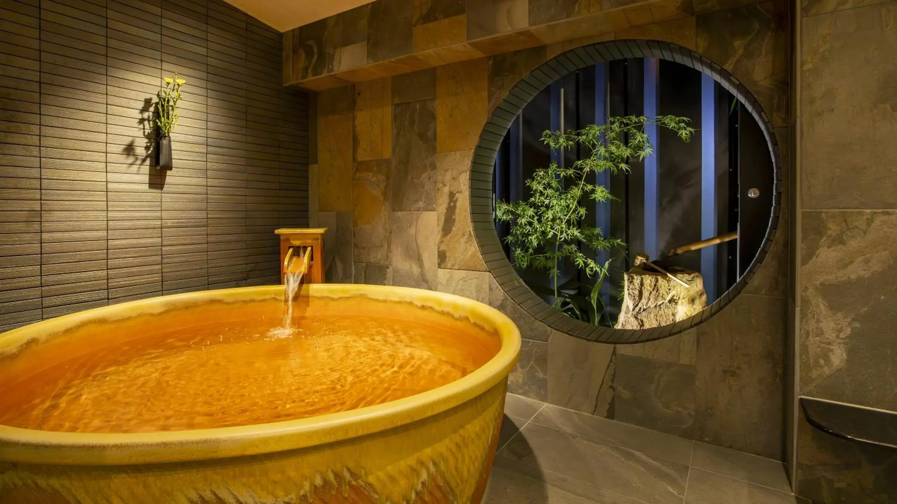 Double or Twin Room with Private Bathroom in gallery hotel KAGUYA Double or Twin Room with Private Bathroom in gallery hotel KAGUYA