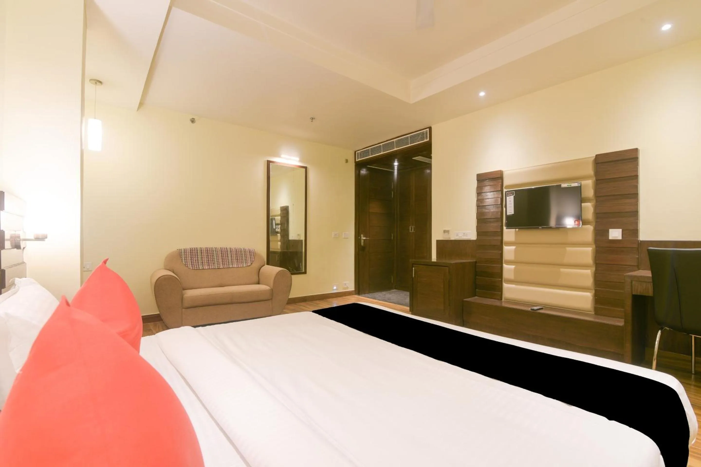 Bedroom, Bed in Super Collection O Starlight