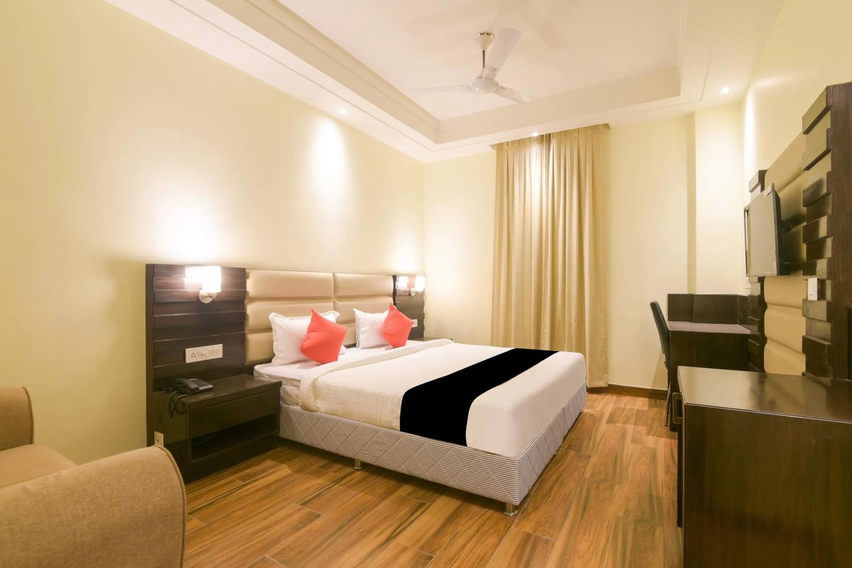 Bedroom, Bed in Super Collection O Starlight