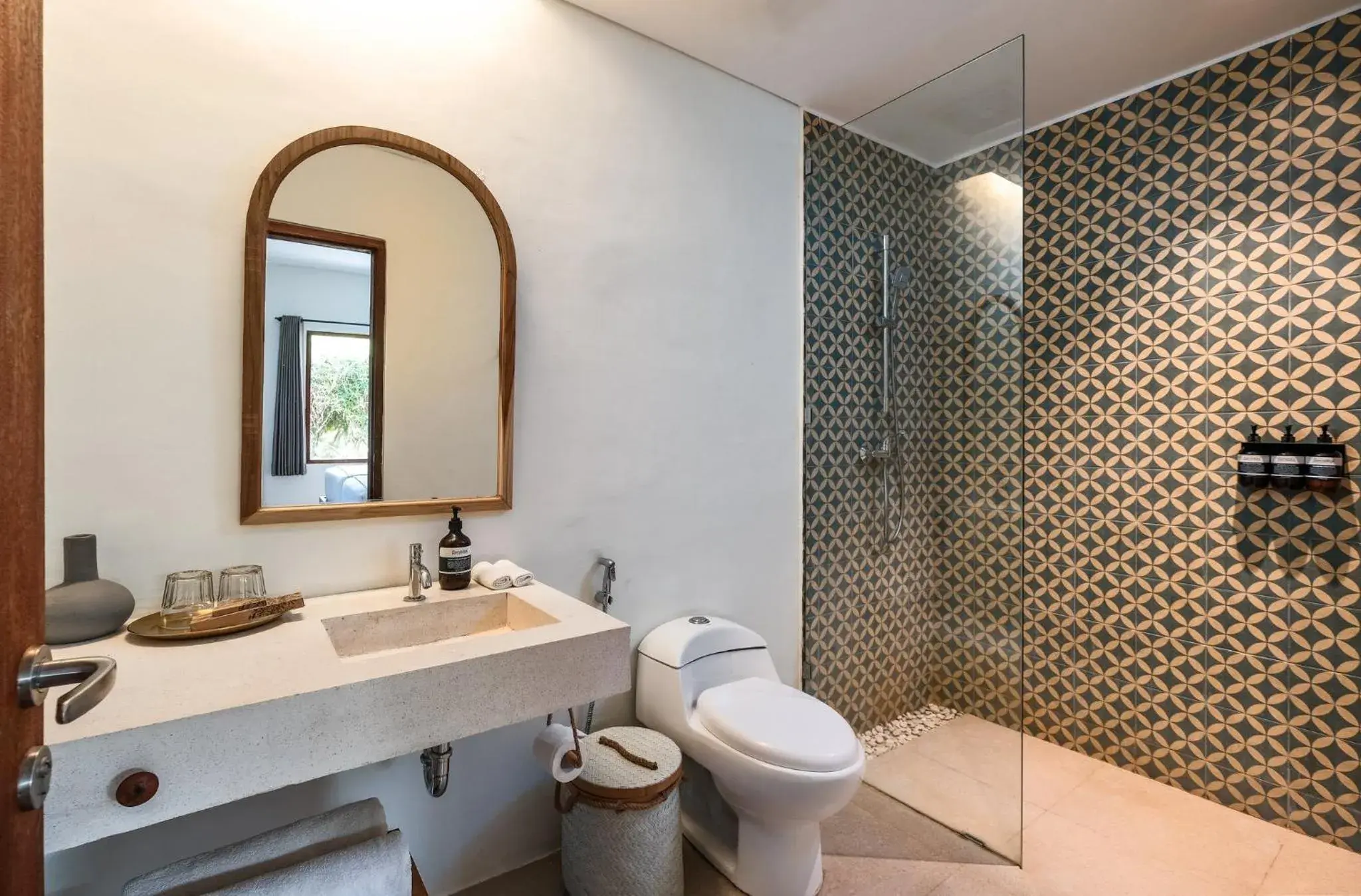 Superior Twin Room in Amber Lombok Beach Resort Superior Twin Room in Amber Lombok Beach Resort