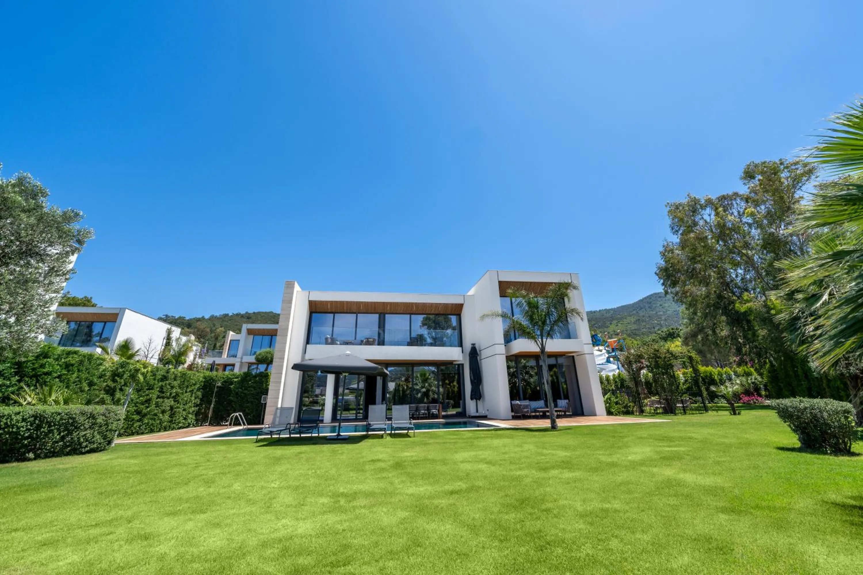 Garden in The Norm Collection Door'a Bodrum