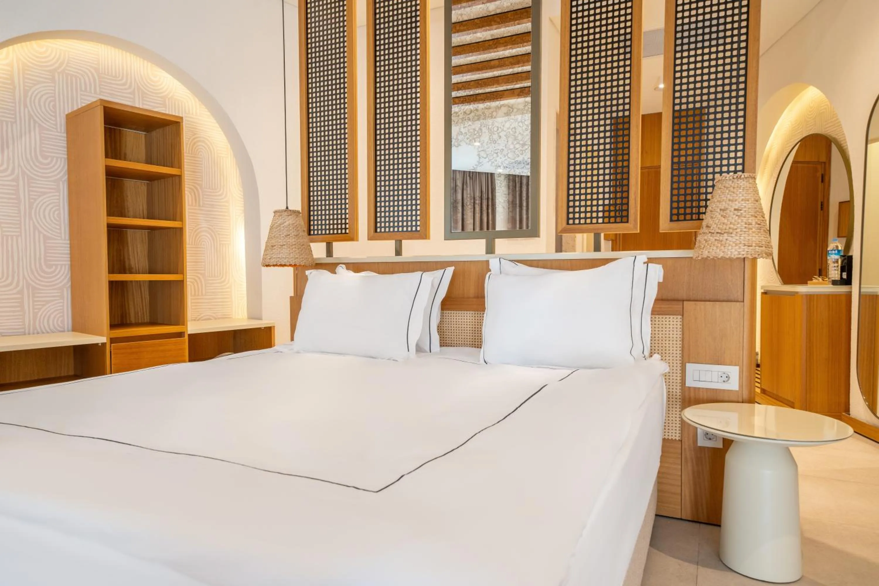 Bed in The Norm Collection Door'a Bodrum