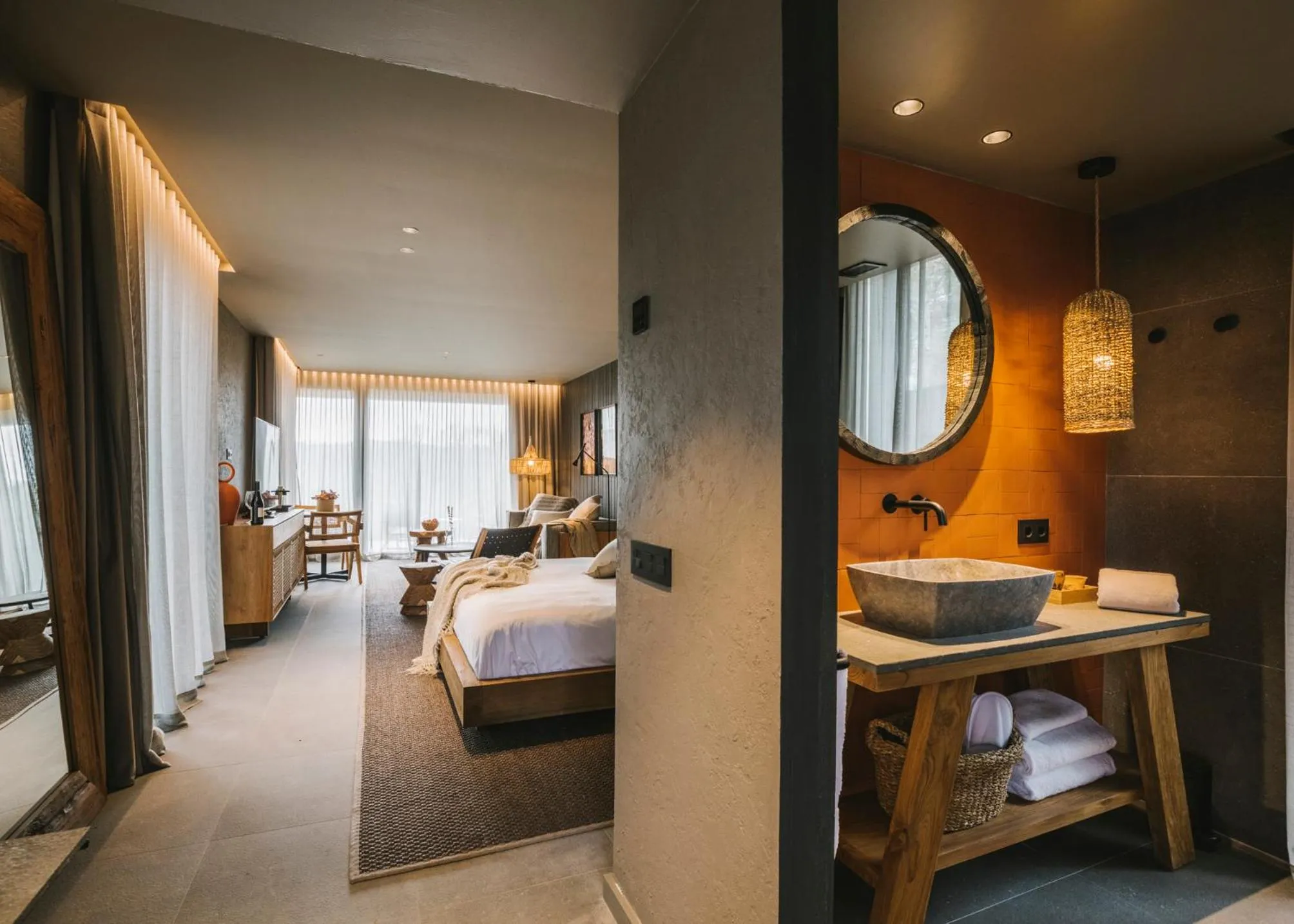 Bathroom, Bed in Les Cabanes de l'Oller del Mas