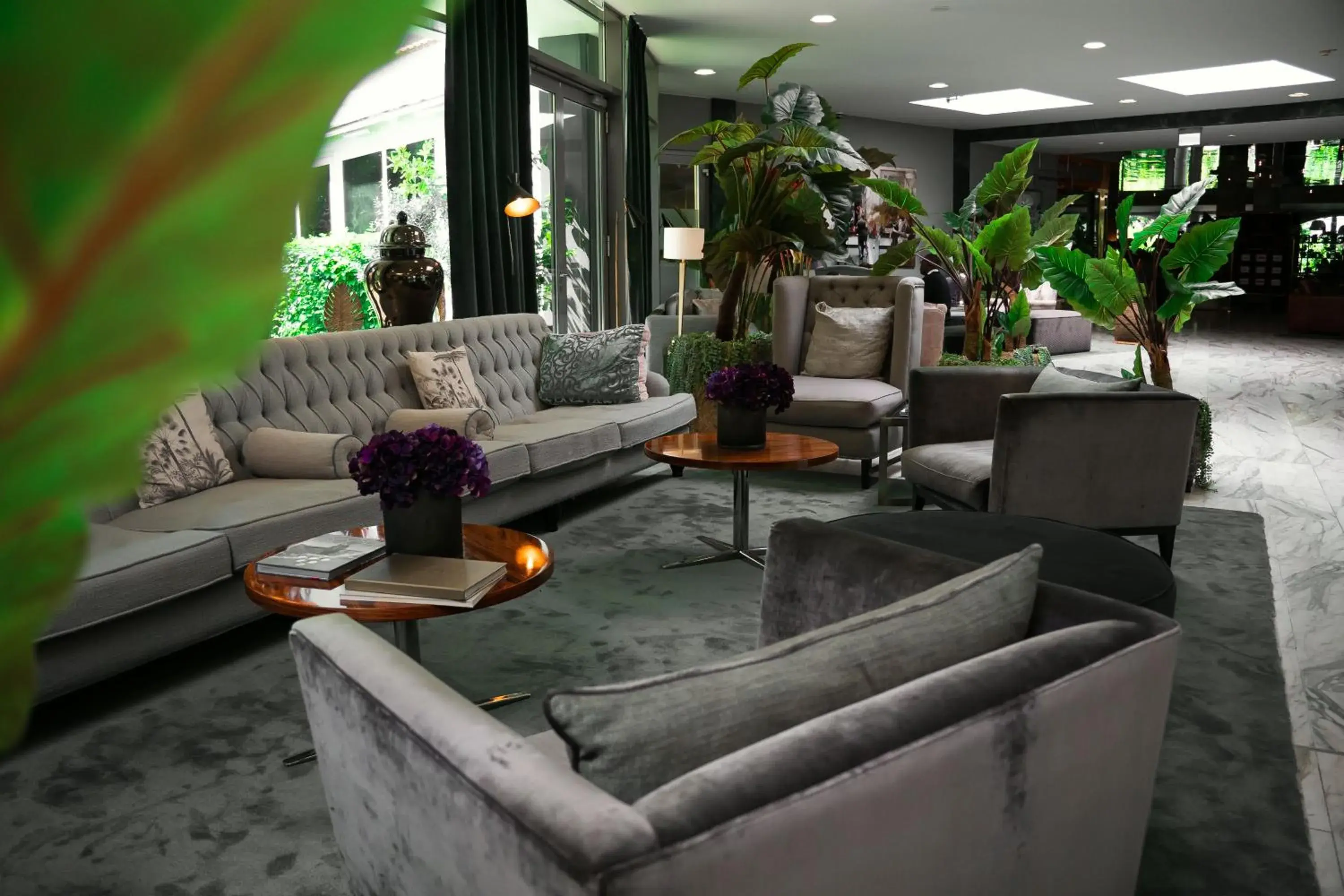 Lobby or reception in Eventhotel Pyramide Lobby or reception in Eventhotel Pyramide