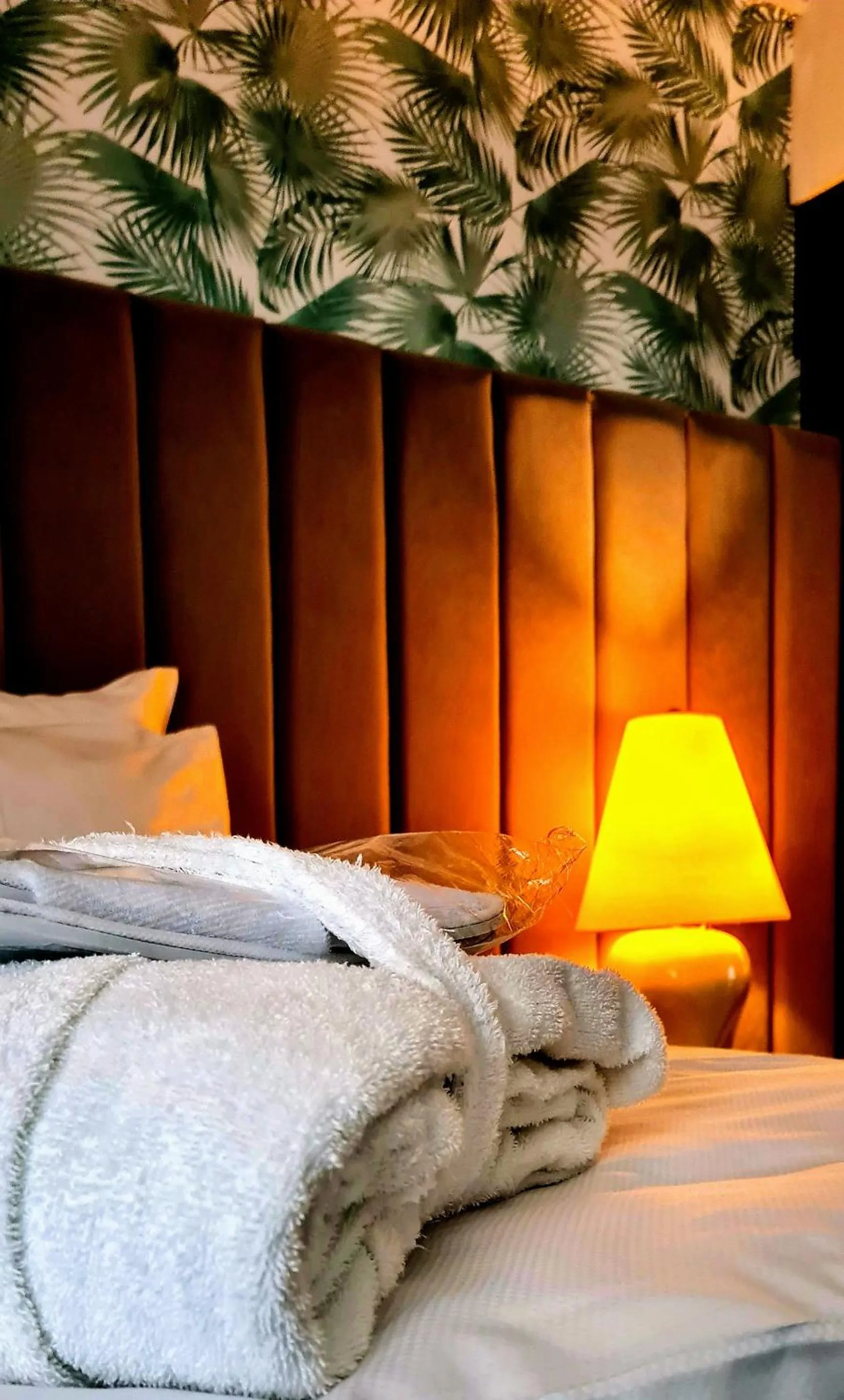 Photo of the whole room, Bed in Eventhotel Pyramide