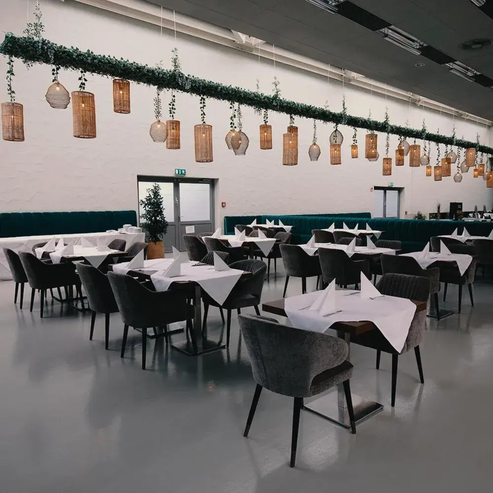 Breakfast in Eventhotel Pyramide Breakfast in Eventhotel Pyramide