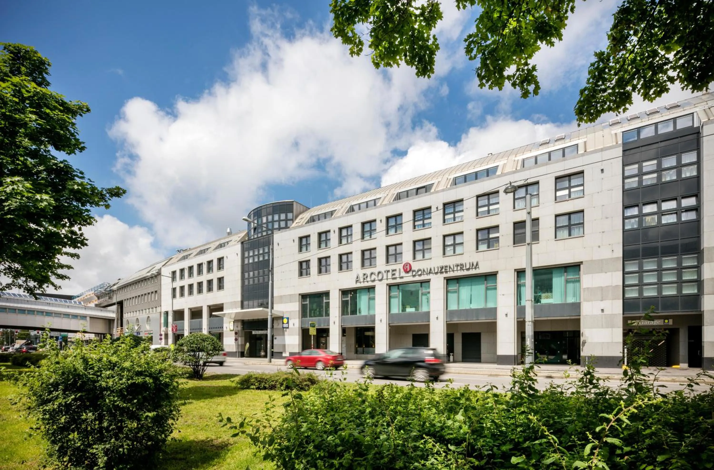 Property building in ARCOTEL Donauzentrum Wien