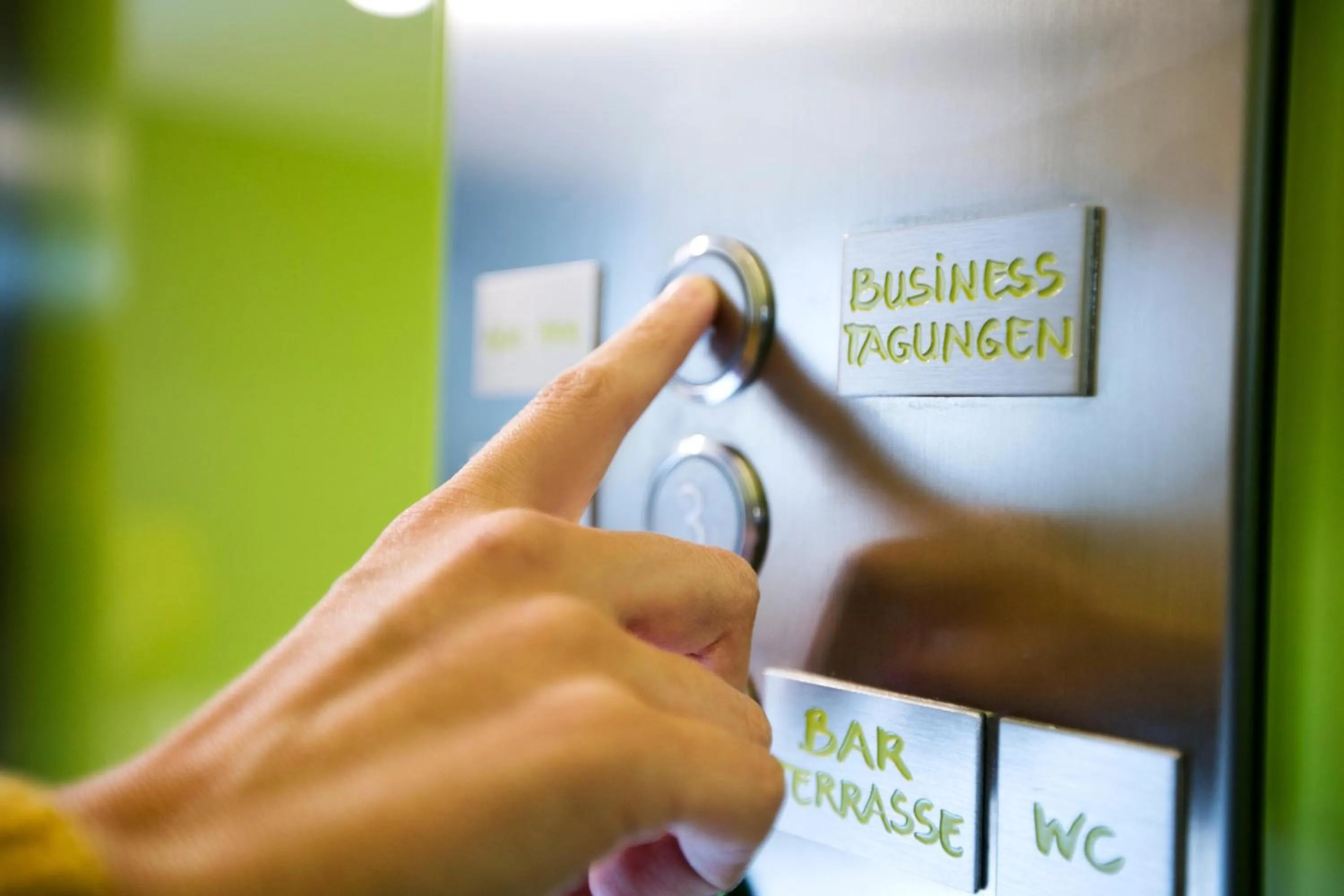 Meeting/conference room in ARCOTEL Donauzentrum Wien