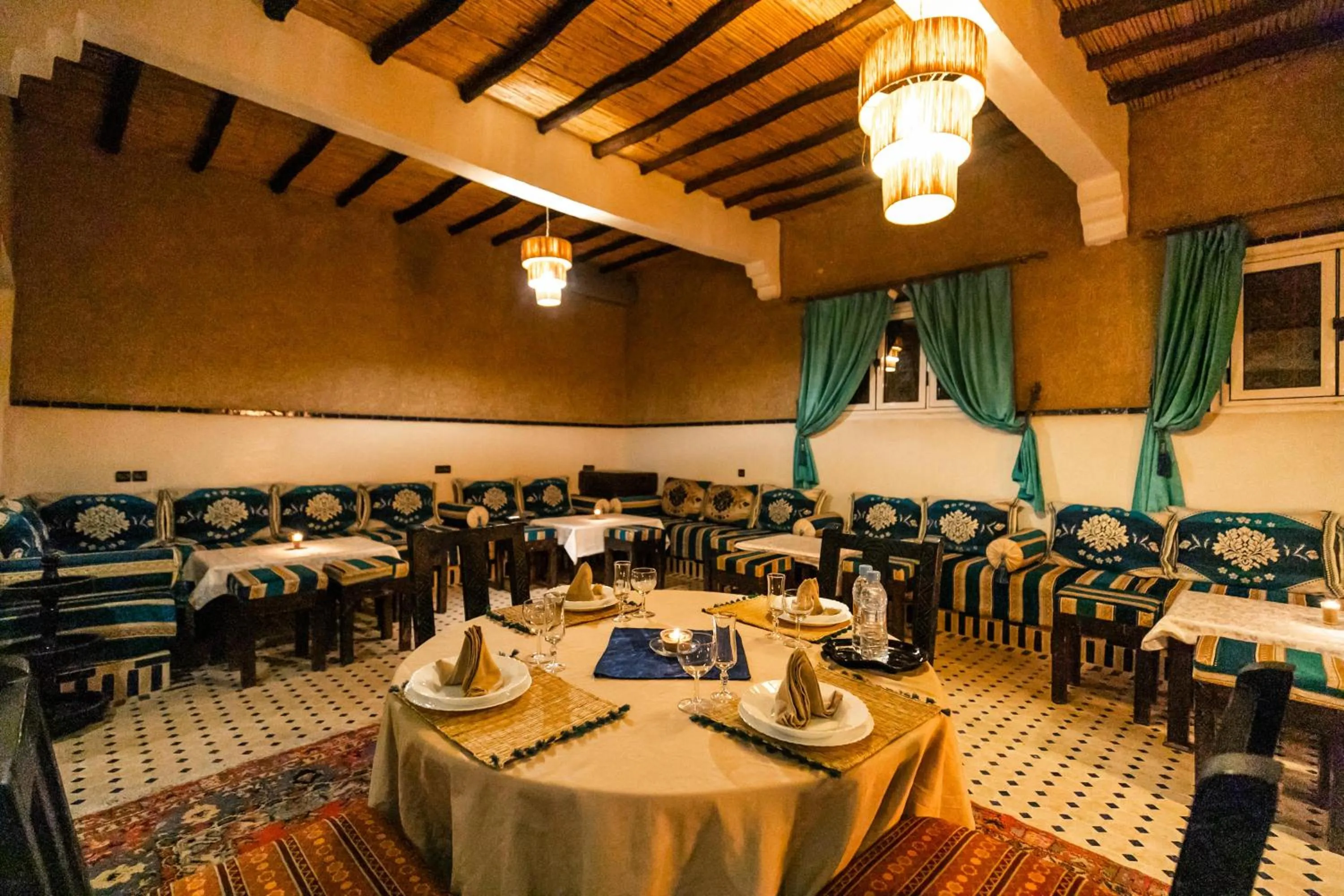 Restaurant/places to eat in Ksar Bicha