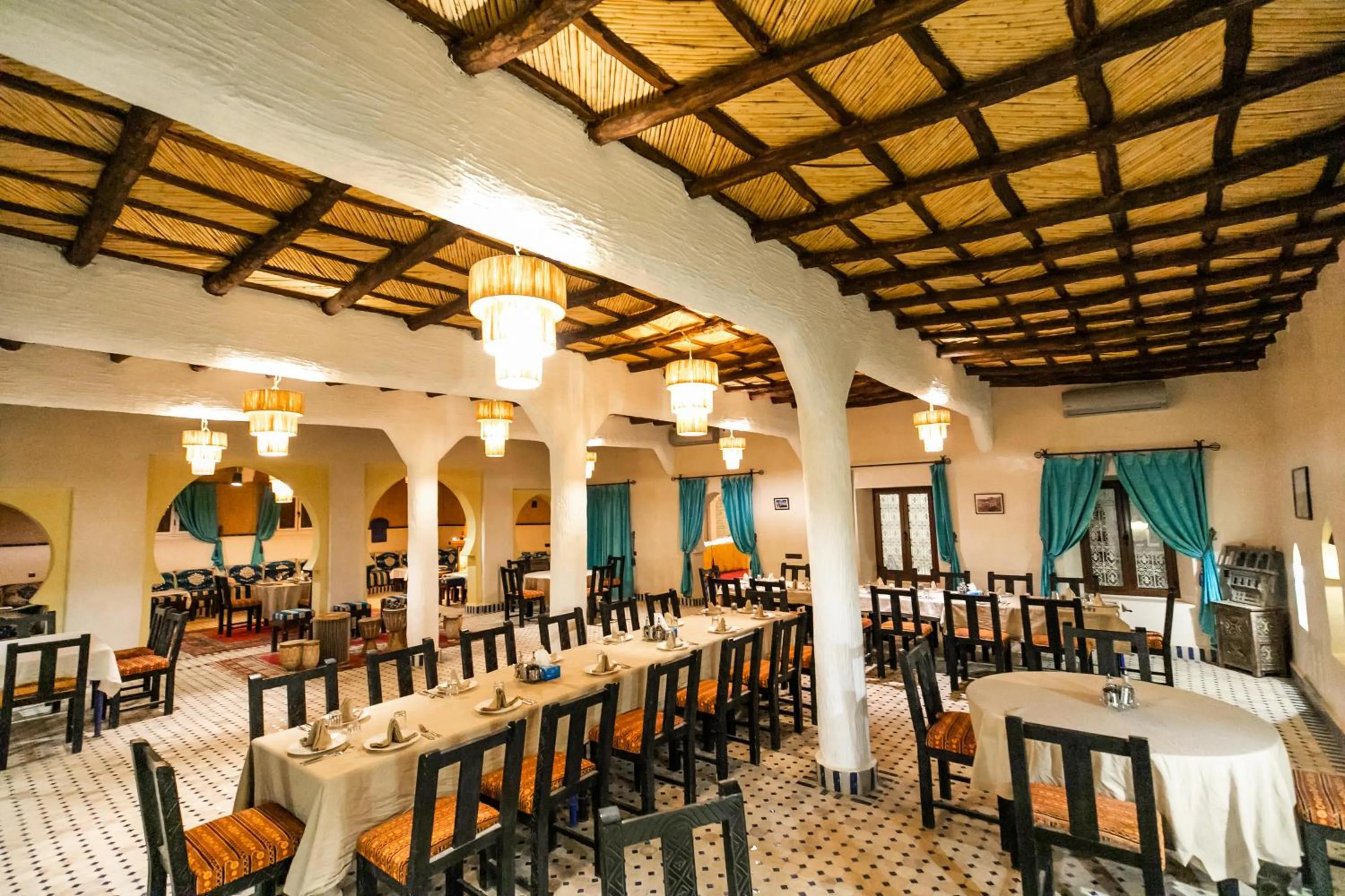 Restaurant/places to eat in Ksar Bicha