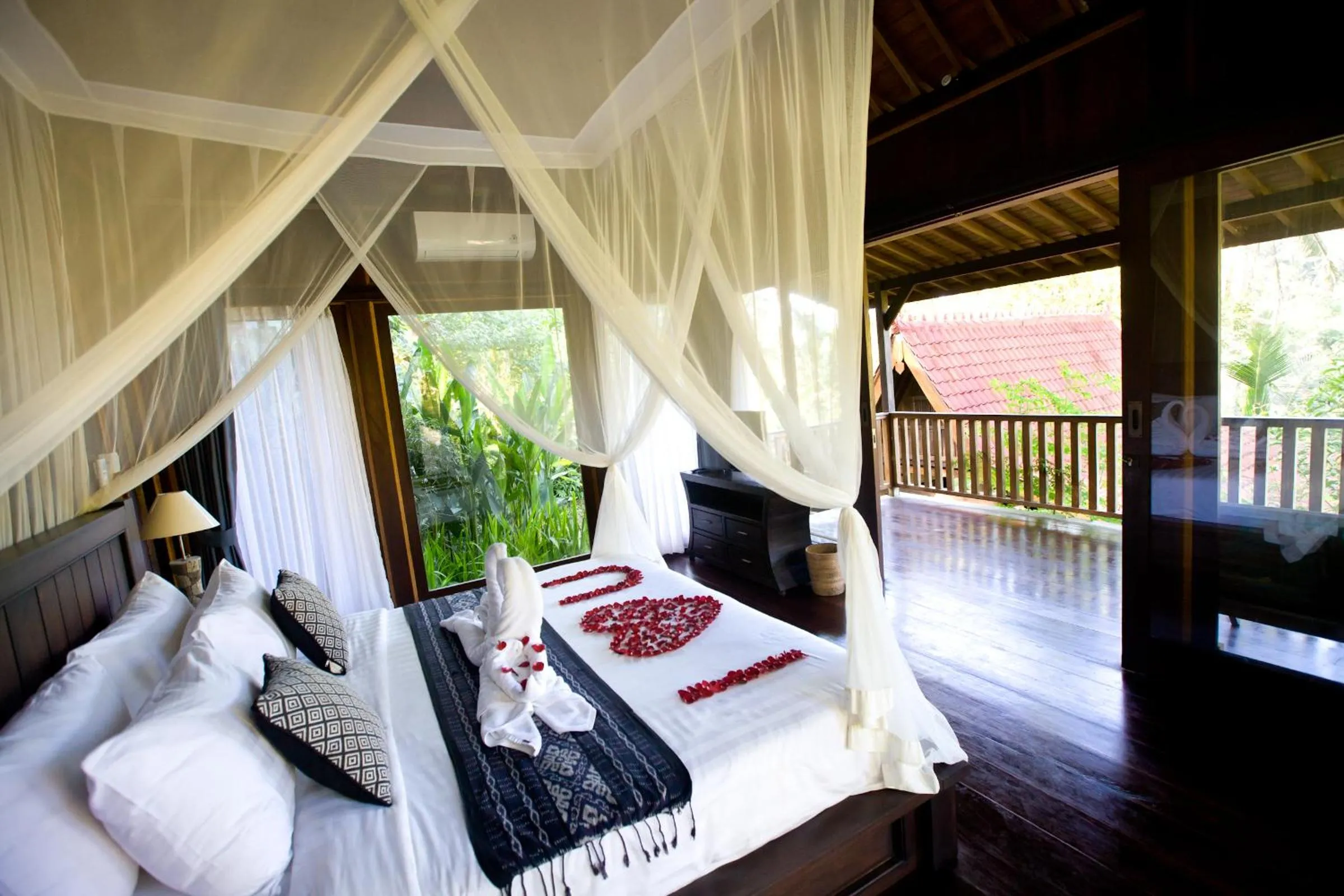 Bedroom, Bed in Sebatu Tulen Villa