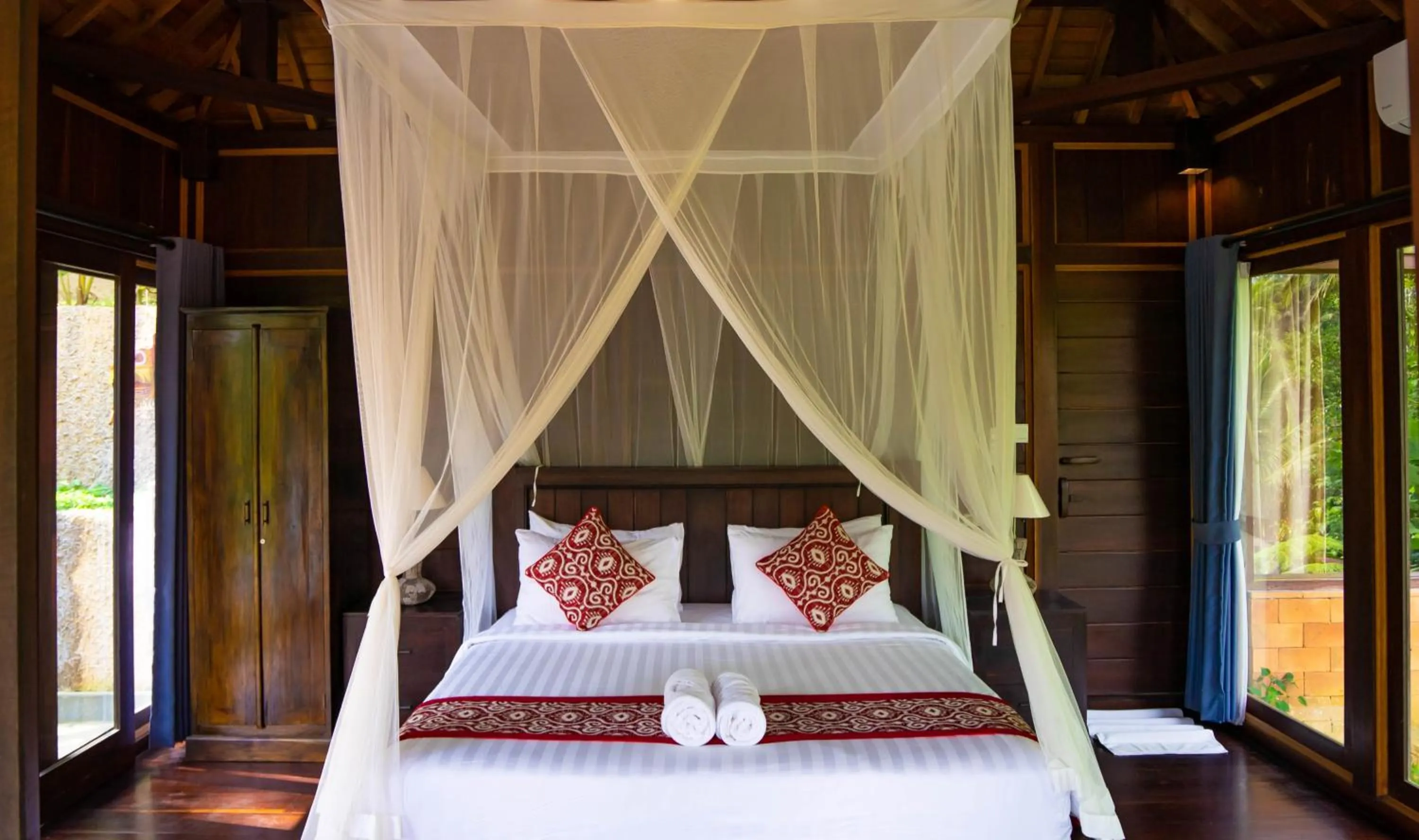 Bed in Sebatu Tulen Villa
