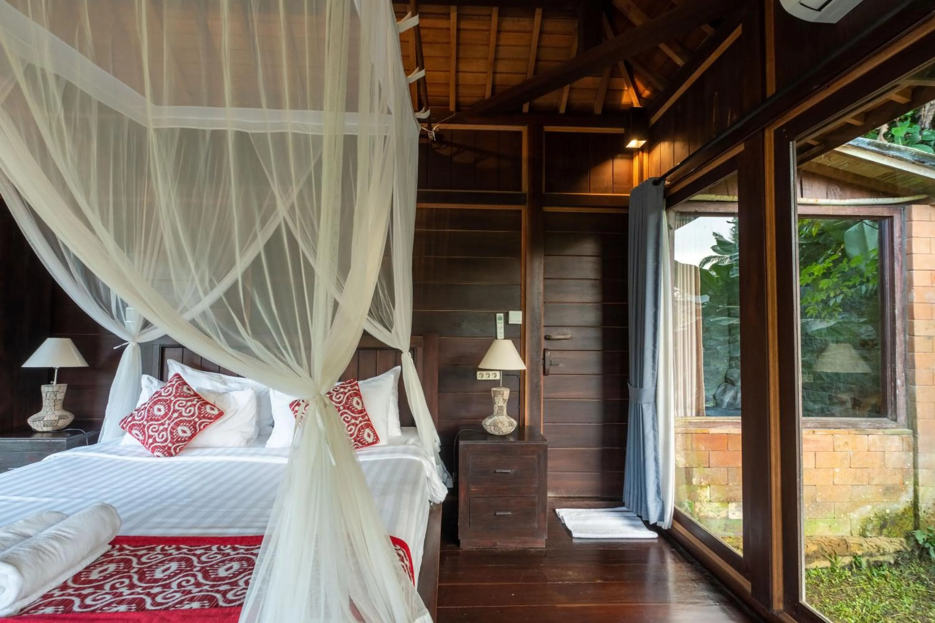 Bedroom, Bed in Sebatu Tulen Villa