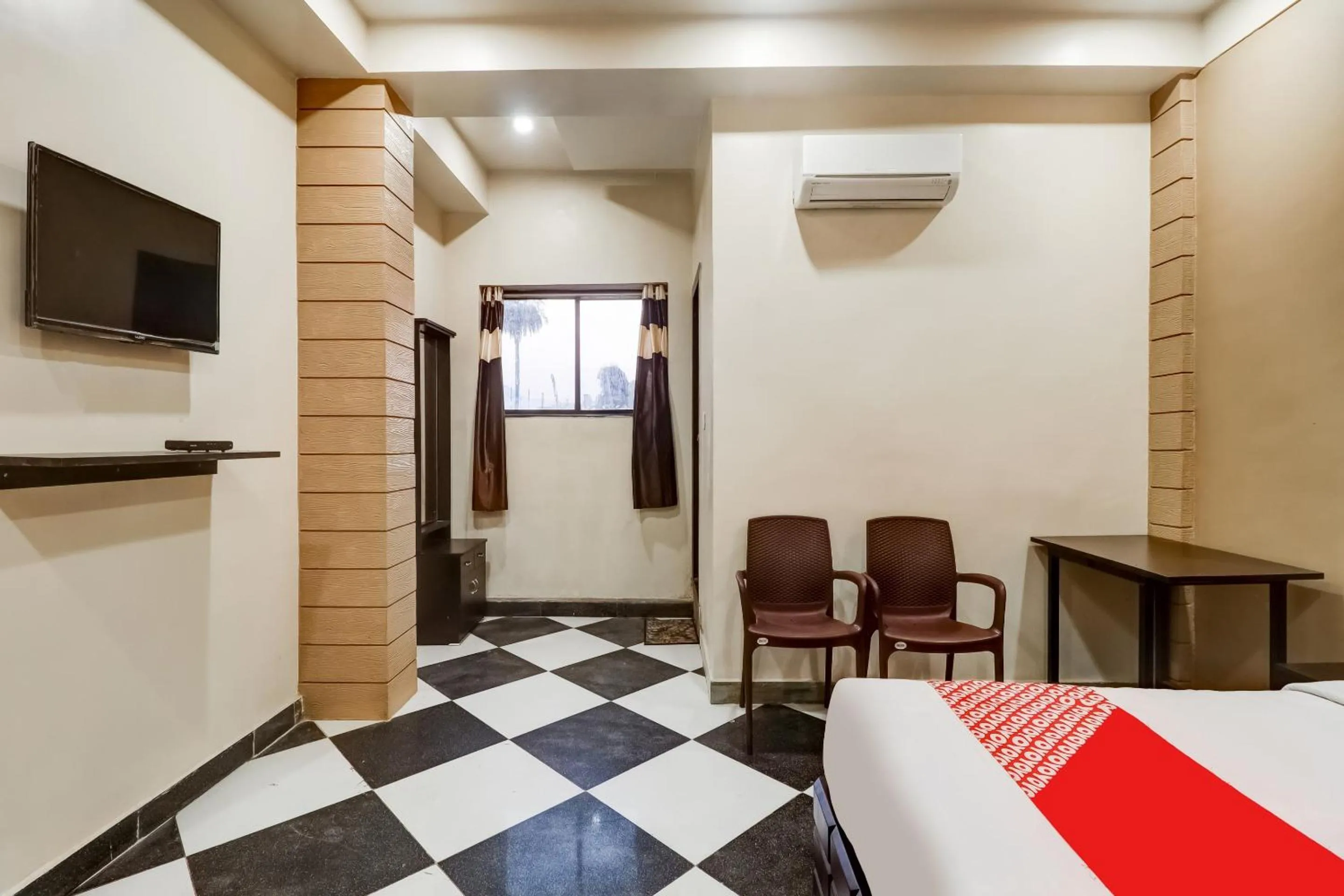 Bedroom, Bed in Hotel O Mini Punjab Hills