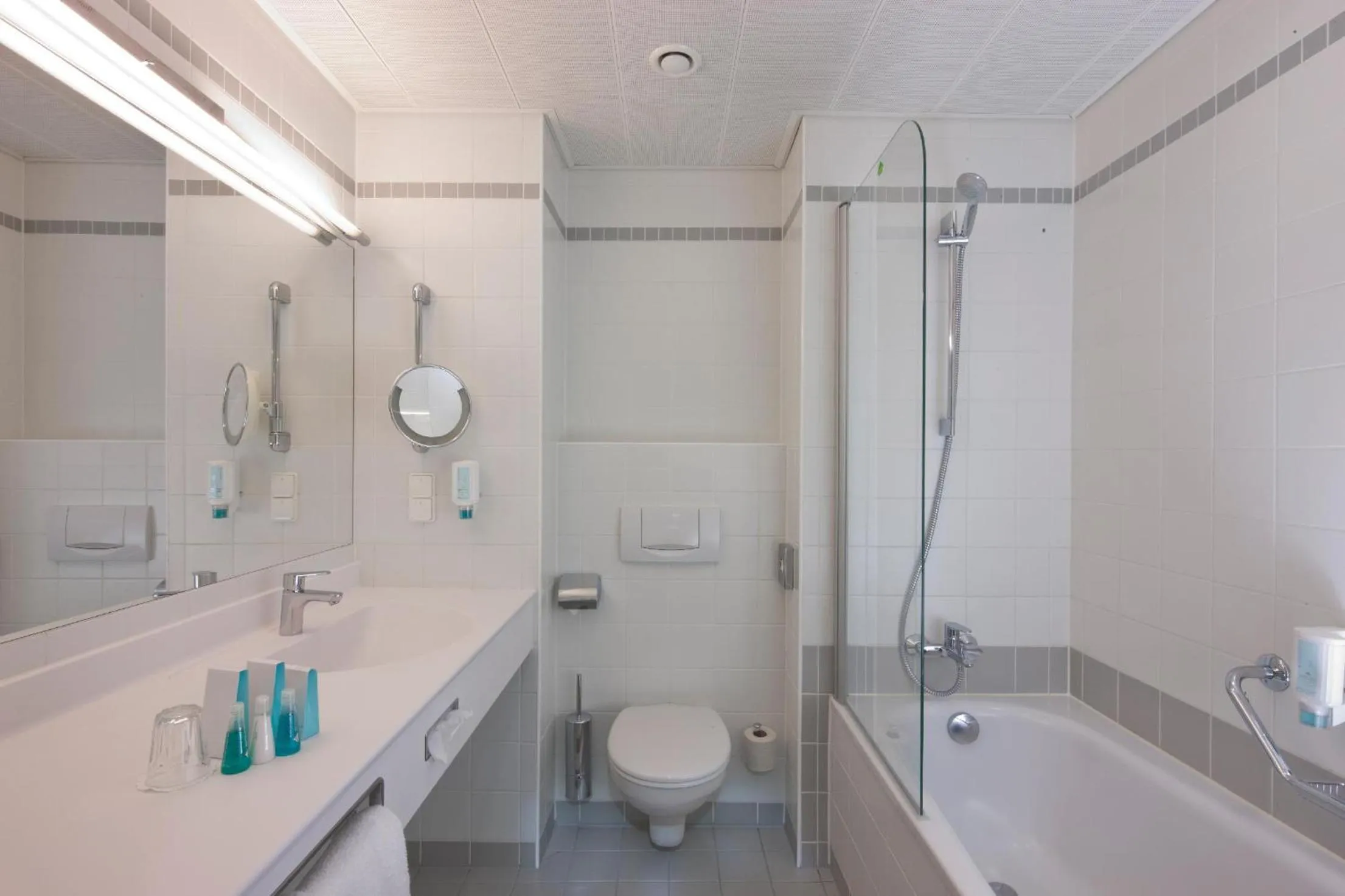 Bathroom in Austria Trend Hotel Europa Salzburg