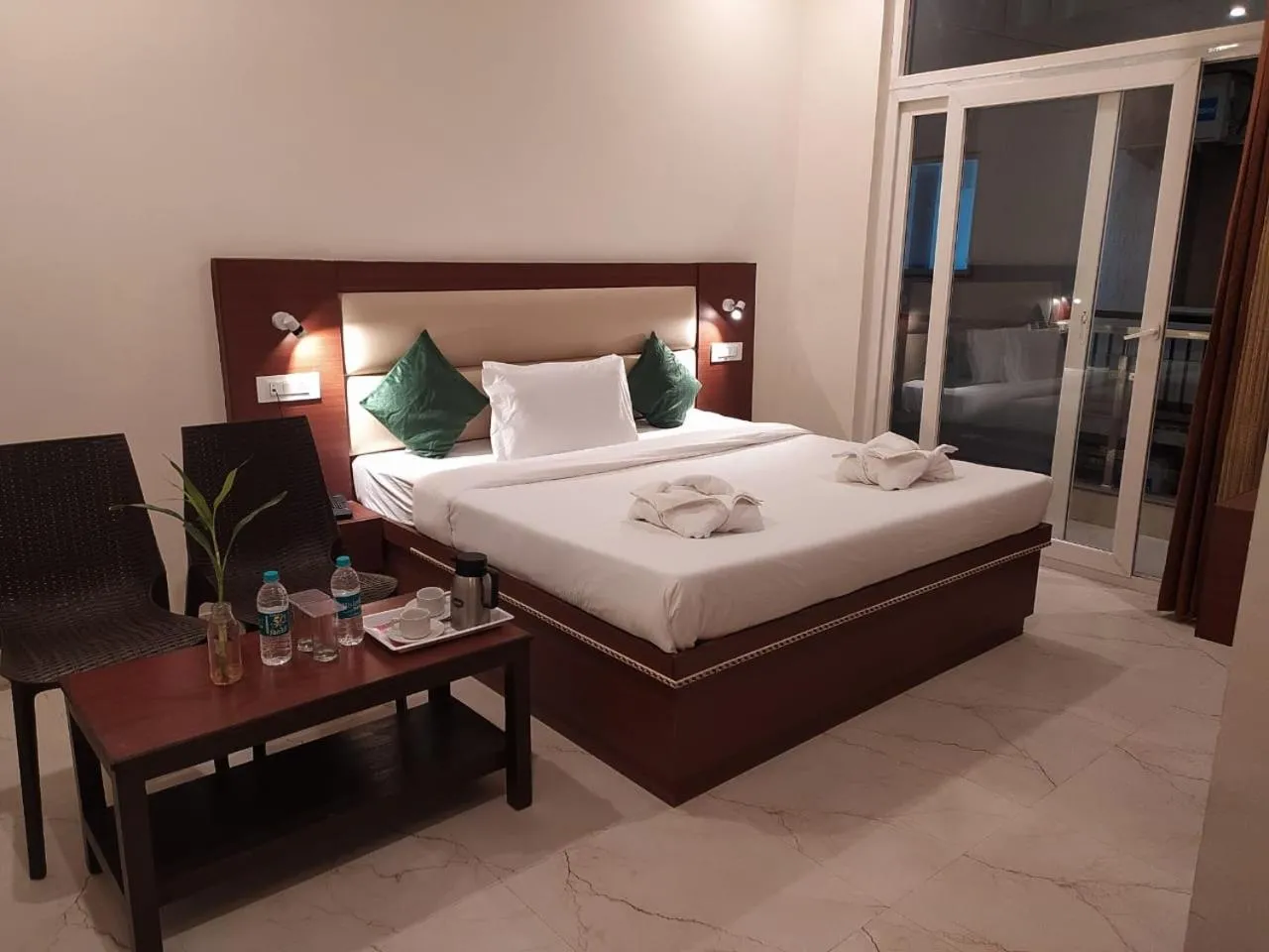 Bed in Hotel The Shivaay - Delight Inn Rishikesh