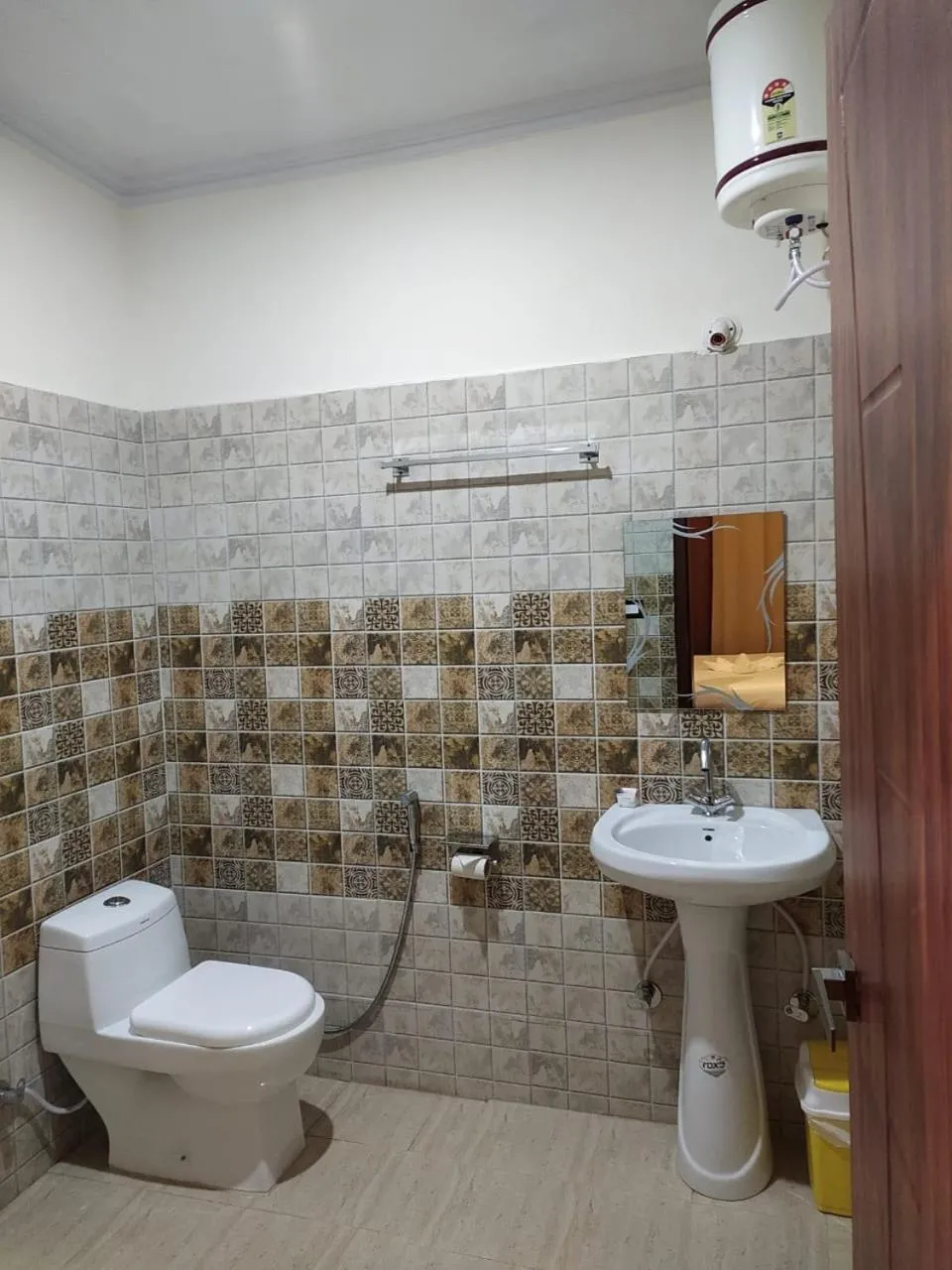Toilet in Hotel The Shivaay - Delight Inn Rishikesh