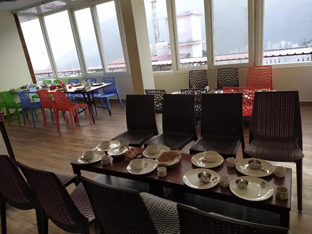 Restaurant/places to eat in Hotel The Shivaay - Delight Inn Rishikesh