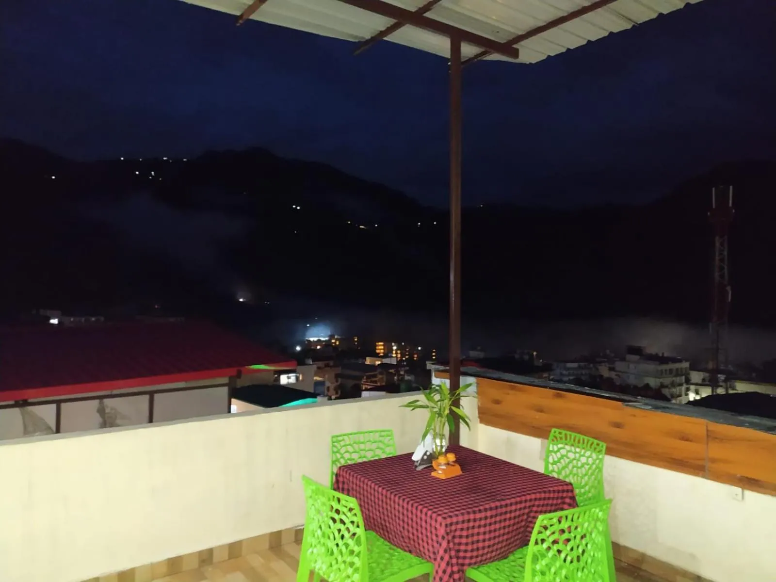 Property building in Hotel The Shivaay - Delight Inn Rishikesh