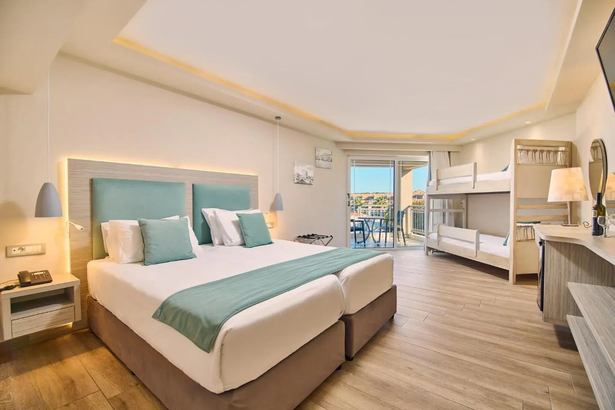 Photo of the whole room, Bed in Tsilivi Beach Hotel Zakynthos Photo of the whole room, Bed in Tsilivi Beach Hotel Zakynthos