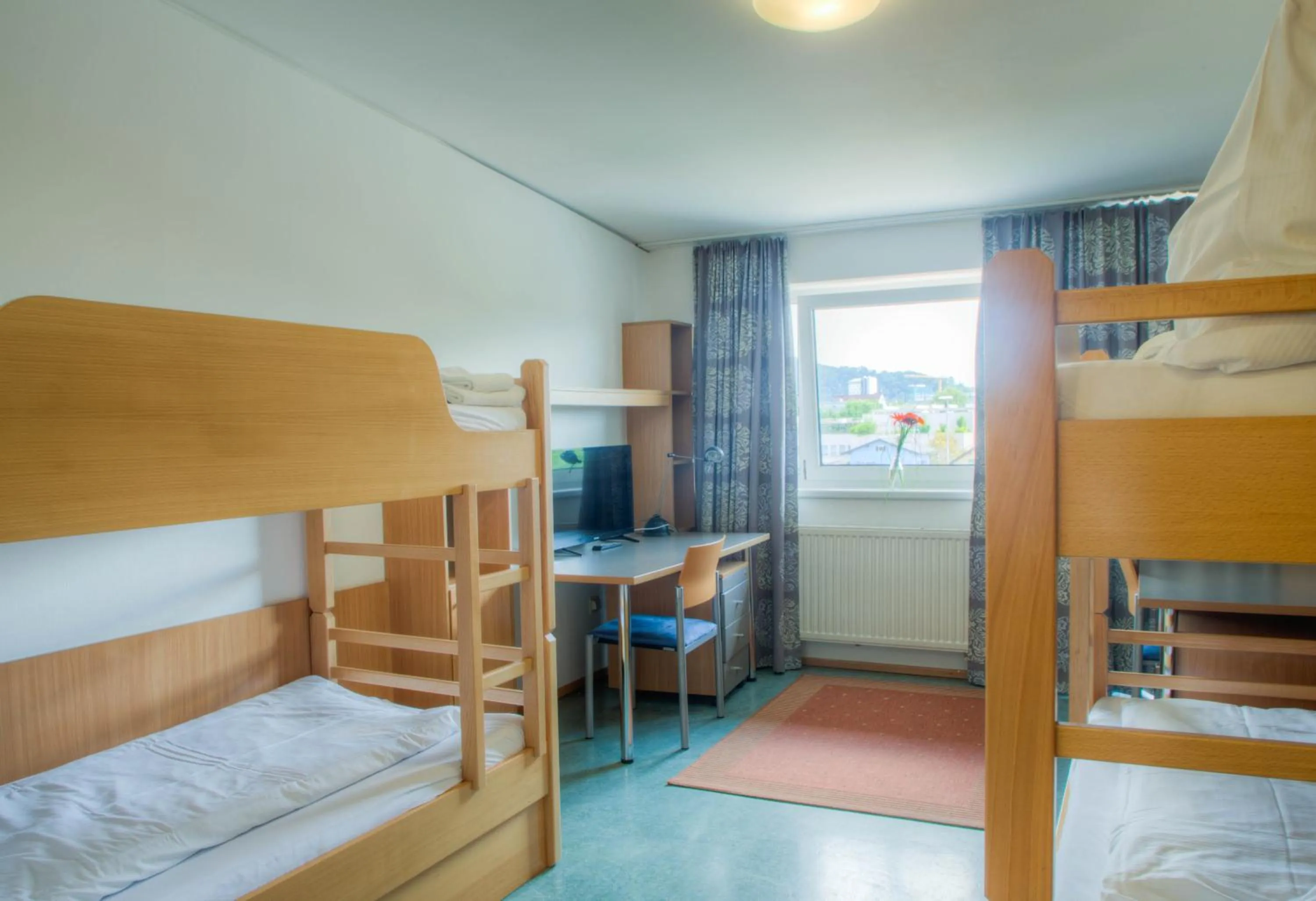 Photo of the whole room, Bed in Kolpinghaus Salzburg - SommerHOSTEL