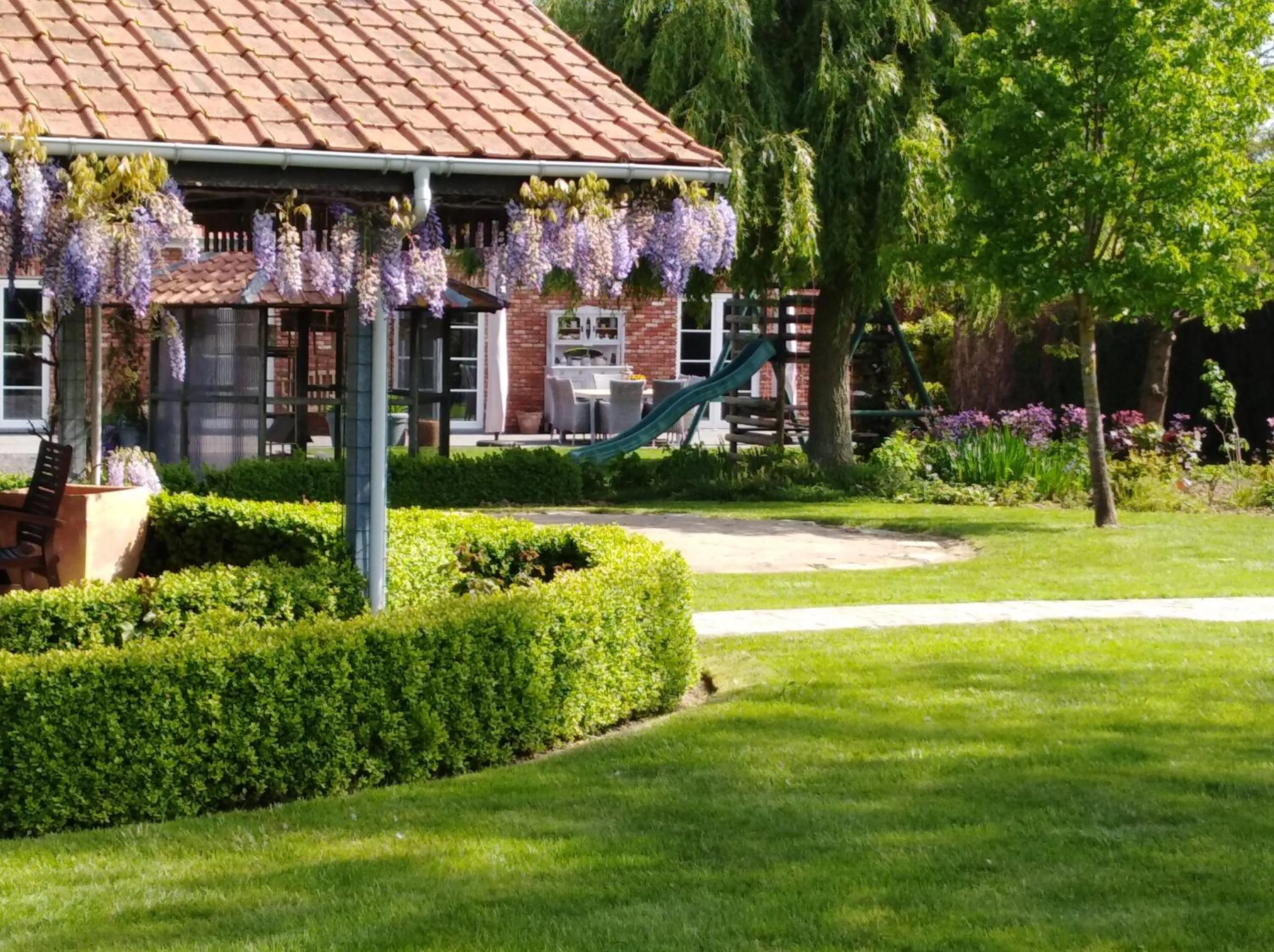 Garden in 't Hooghe Licht Bed & Breakfast