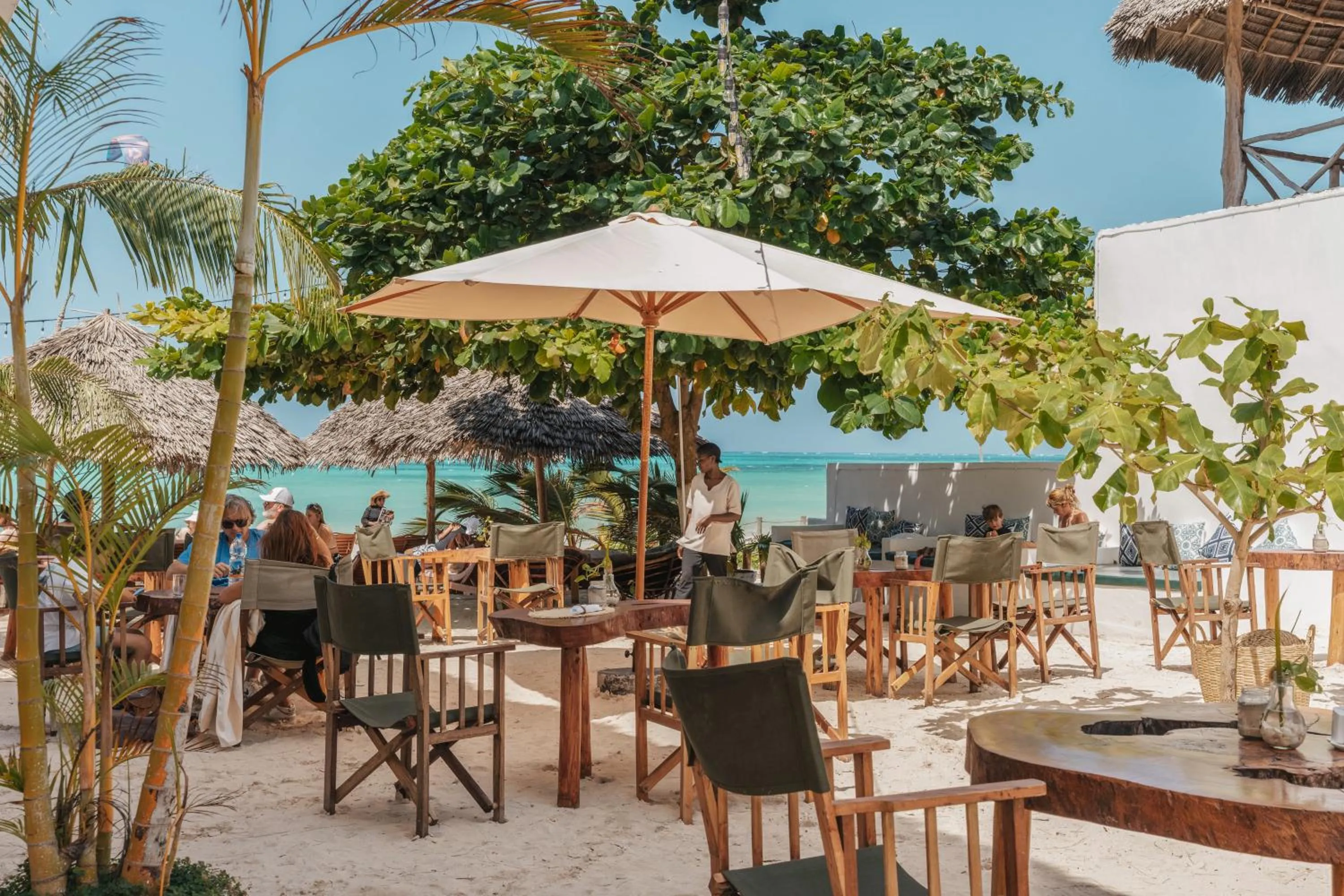 Restaurant/places to eat in Maisha Matamu Boutique