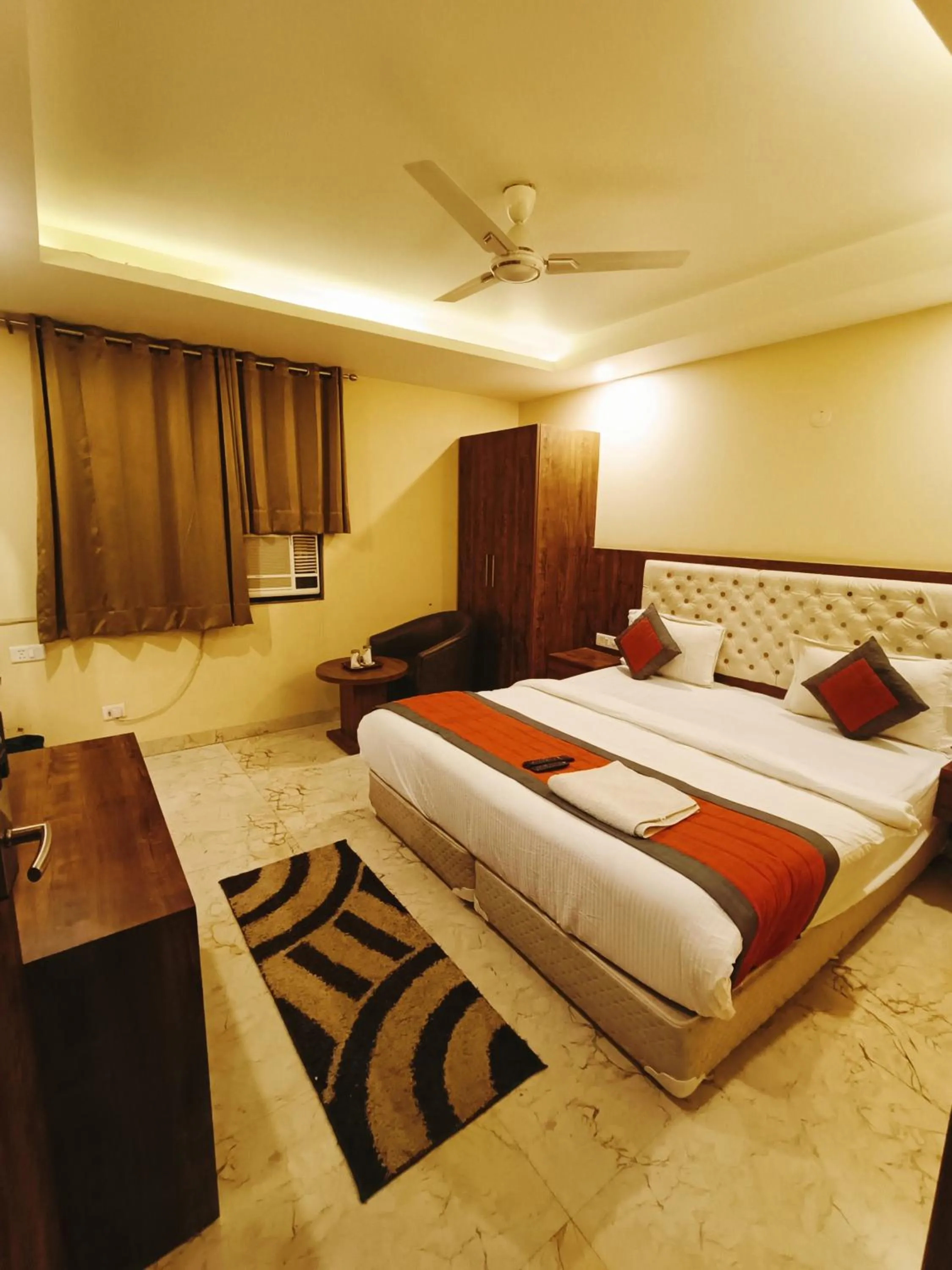 Photo of the whole room, Bed in Mayda Inn- A Boutique Hotel