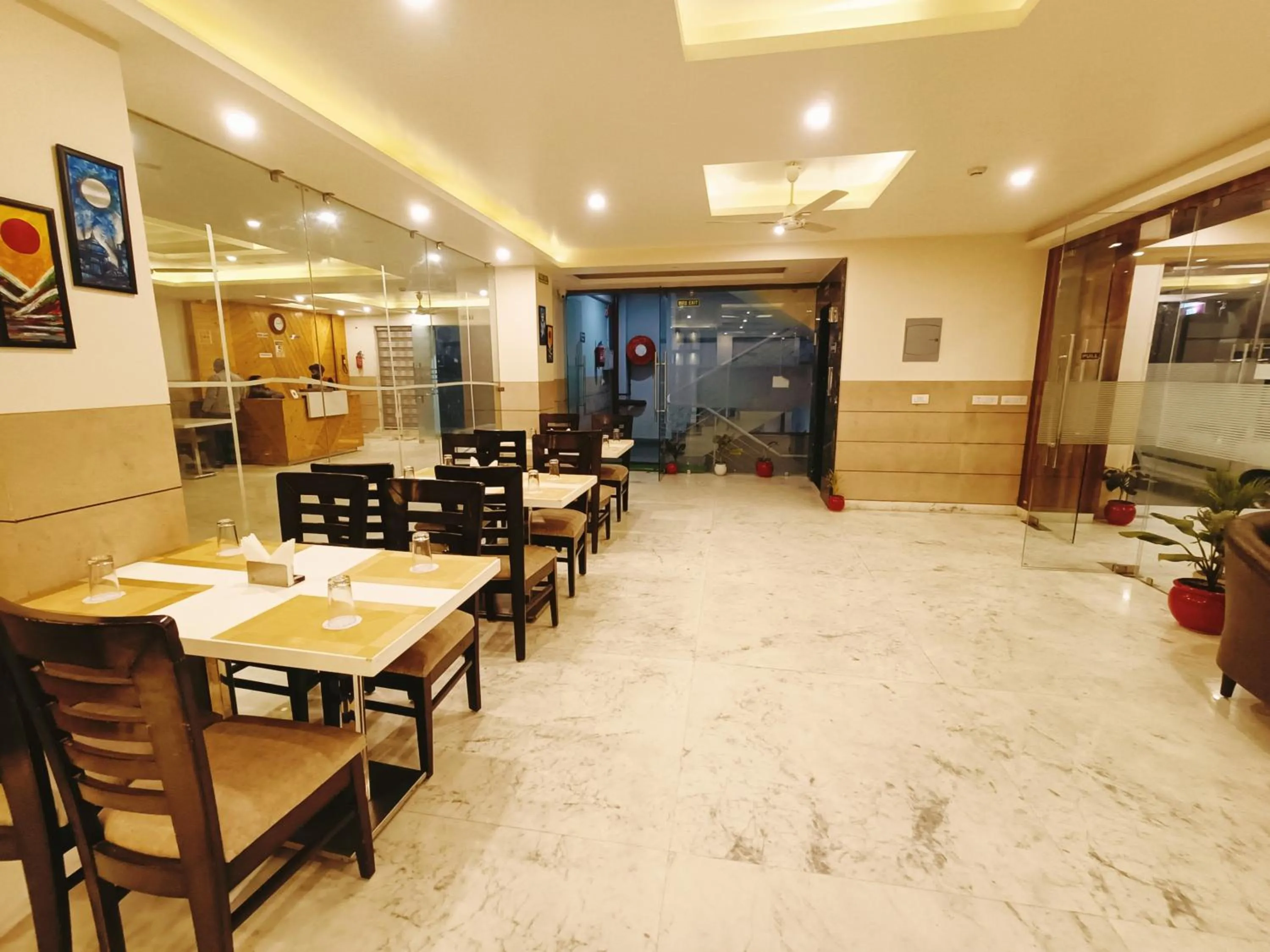 Restaurant/places to eat in Mayda Inn- A Boutique Hotel